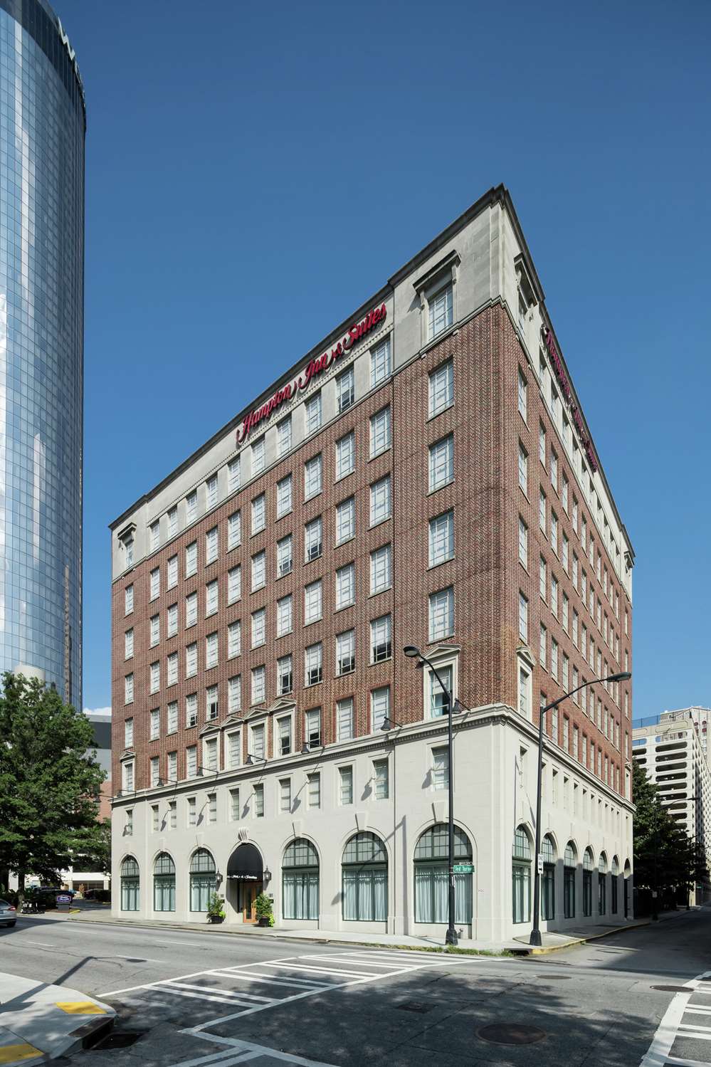 Hampton Inn & Suites Atlanta-Downtown 1