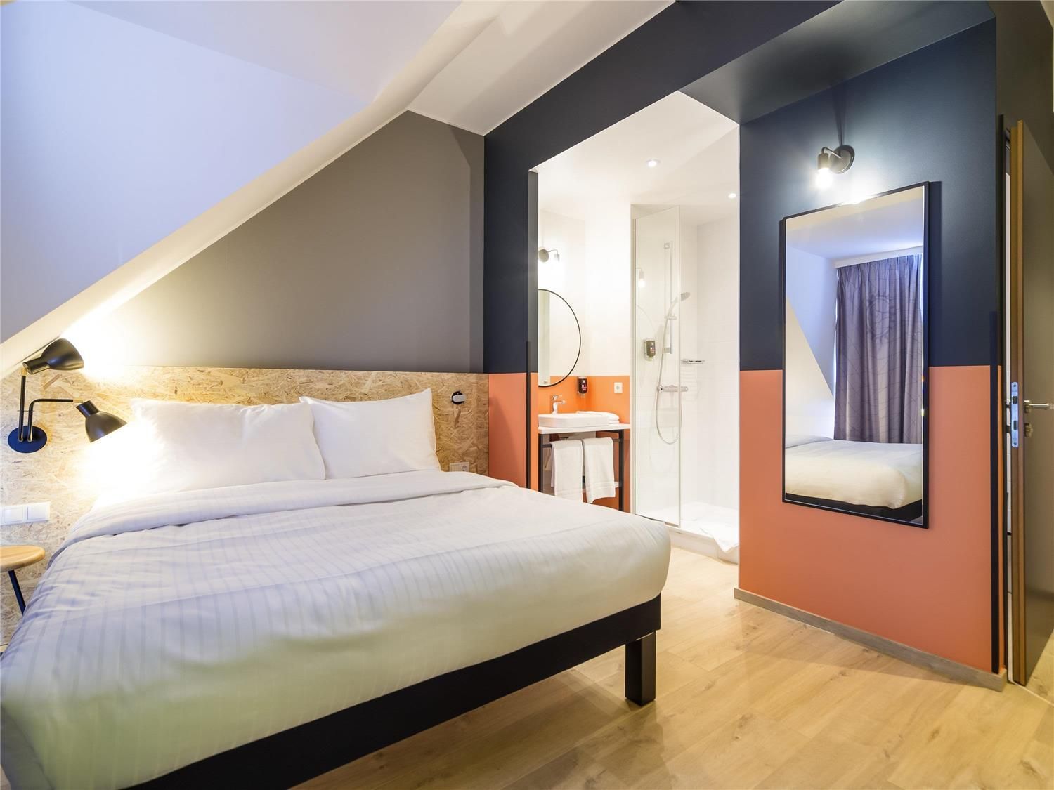 Supérieur(e) Chambre