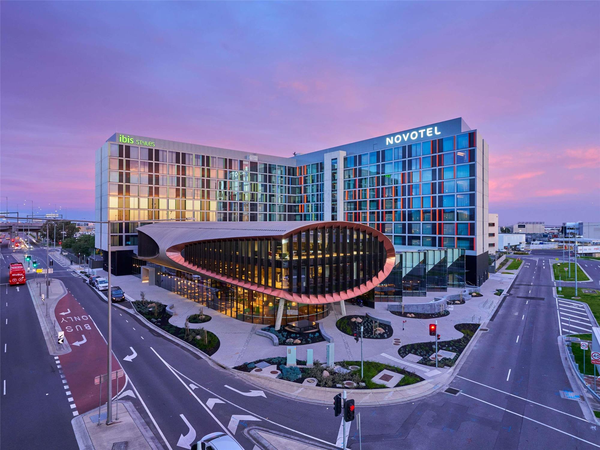 Novotel Melbourne Airport 1