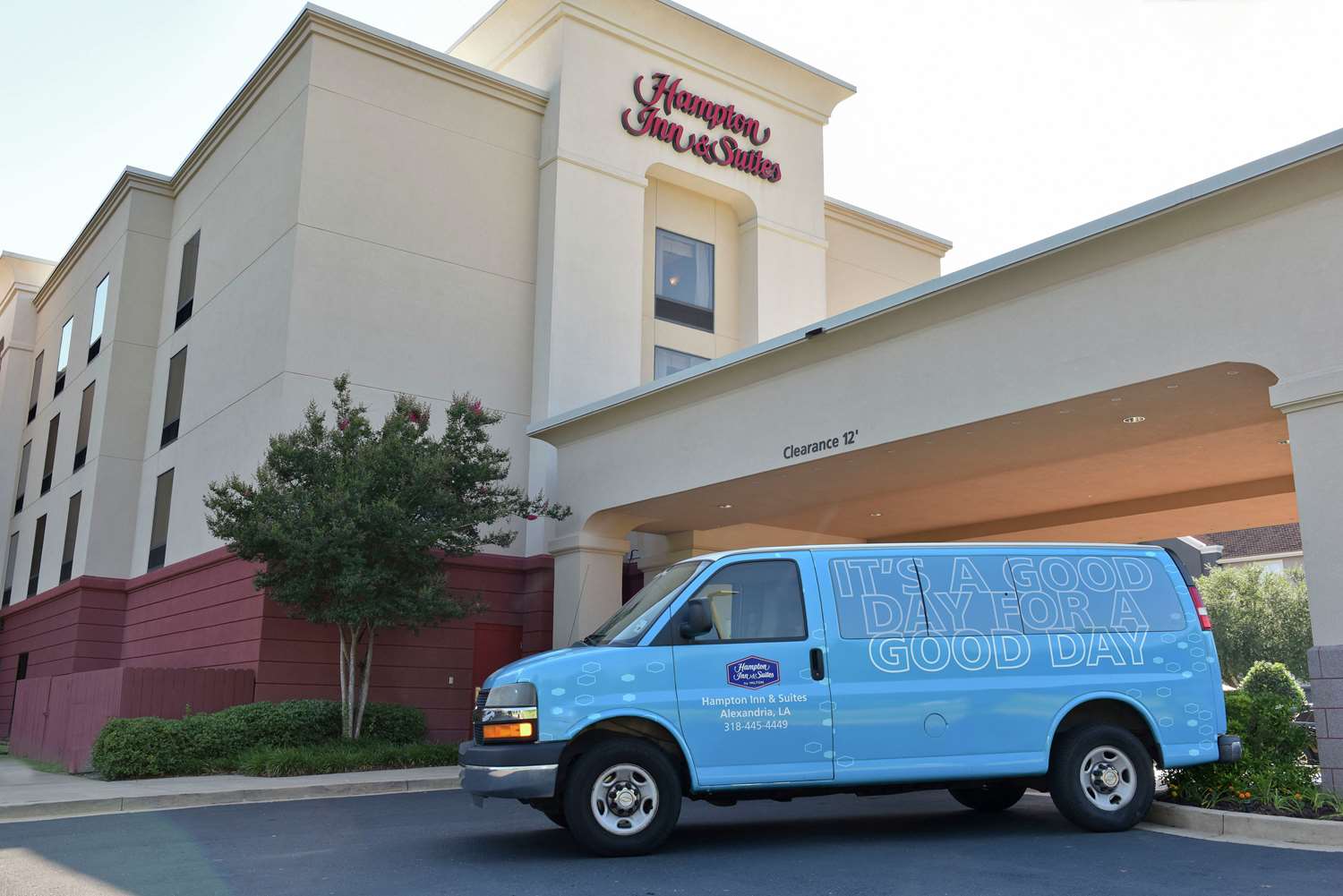 Hampton Inn & Suites Alexandria 2