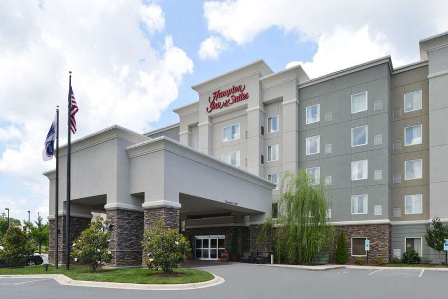 Hampton Inn & Suites Greensboro/Coliseum Area 1