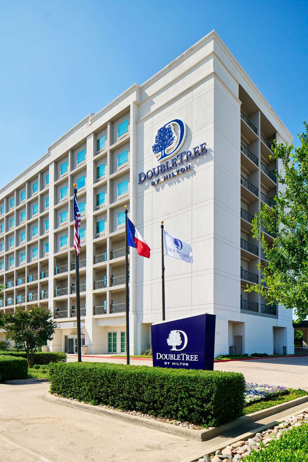 DoubleTree by Hilton Dallas - Love Field 1