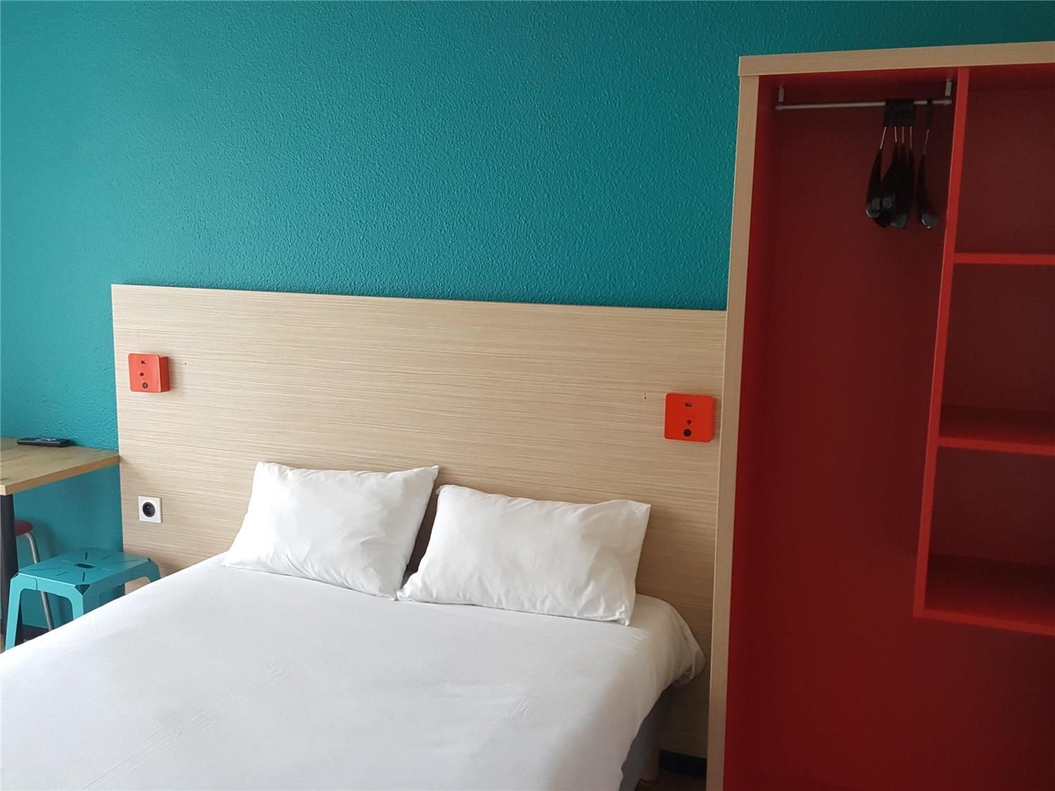 Cabrio room: 1 double bed with bathroom - new # ontheroad