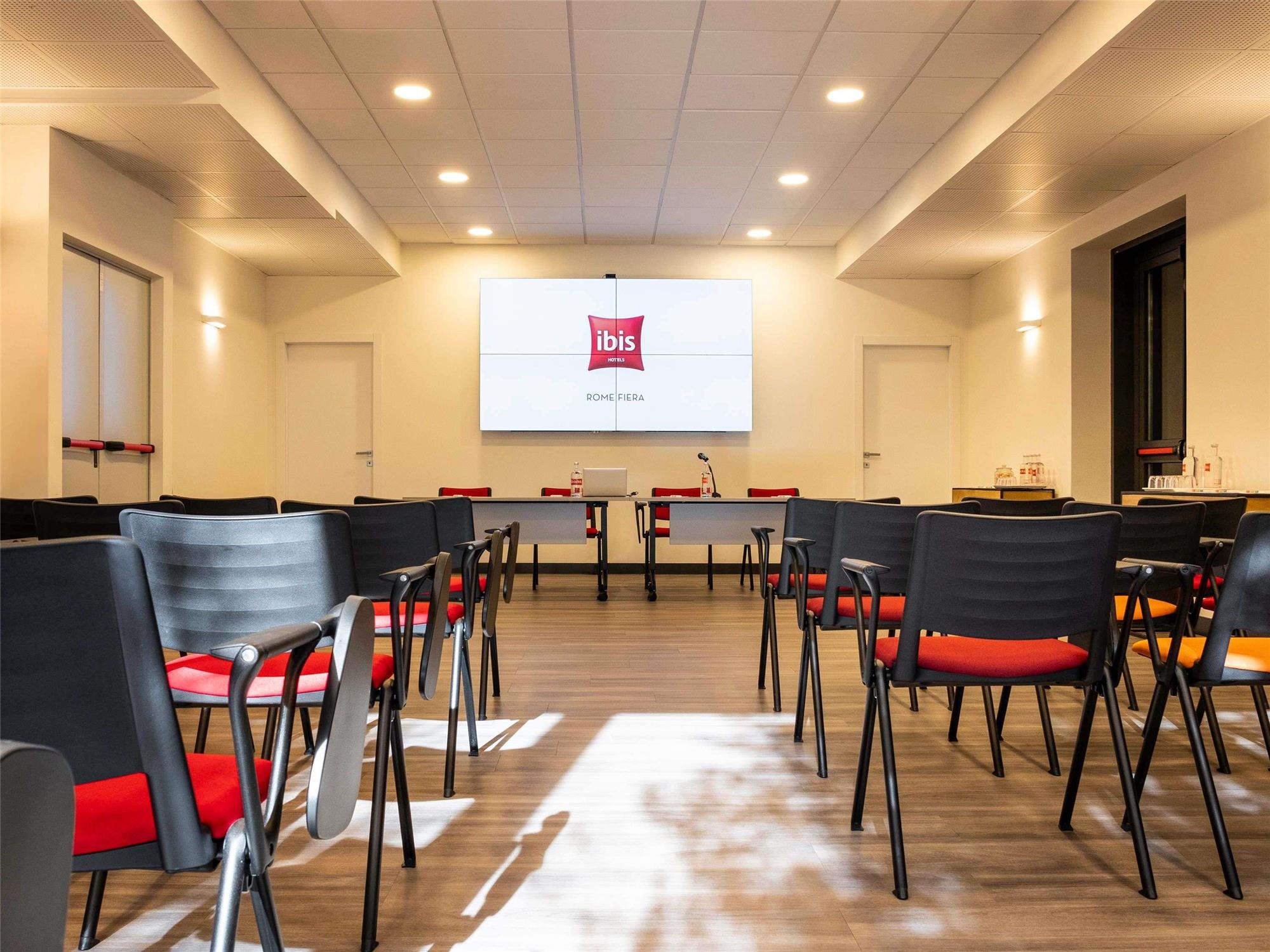 Ibis Roma Fiera 1