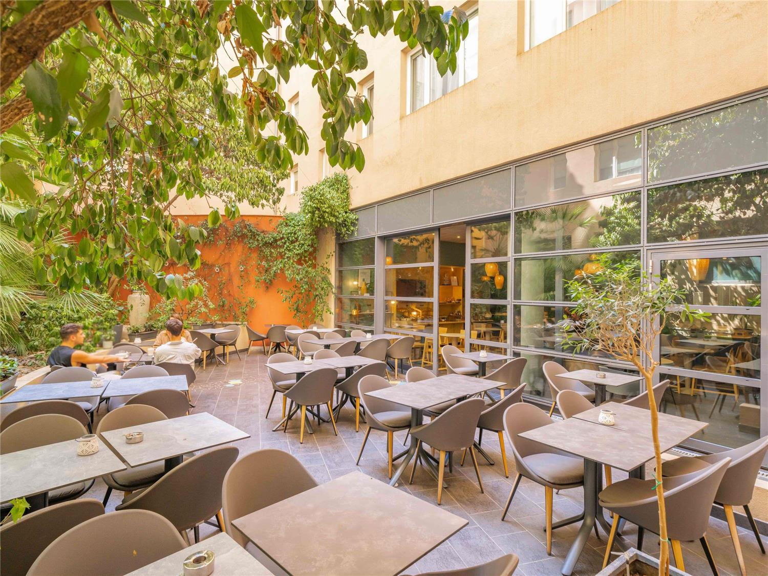 Novotel Suites Cannes Centre 1