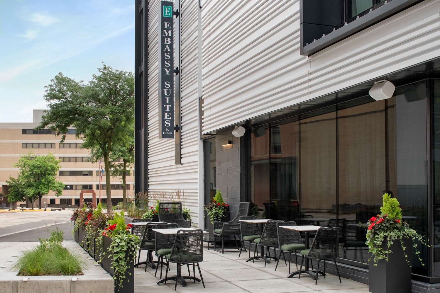 Embassy Suites By Hilton Madison Downtown 2