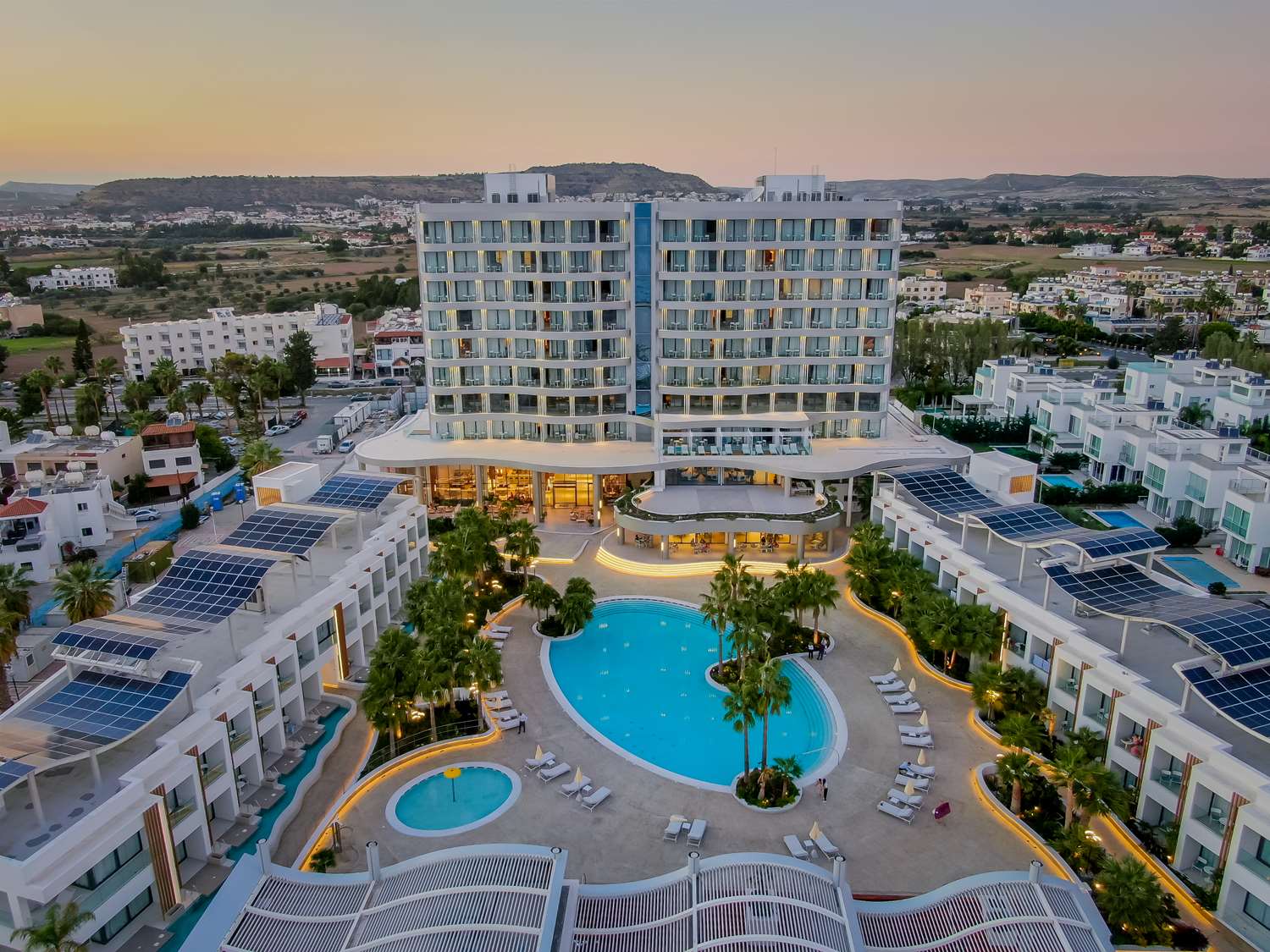 Radisson Beach Resort Larnaca 2