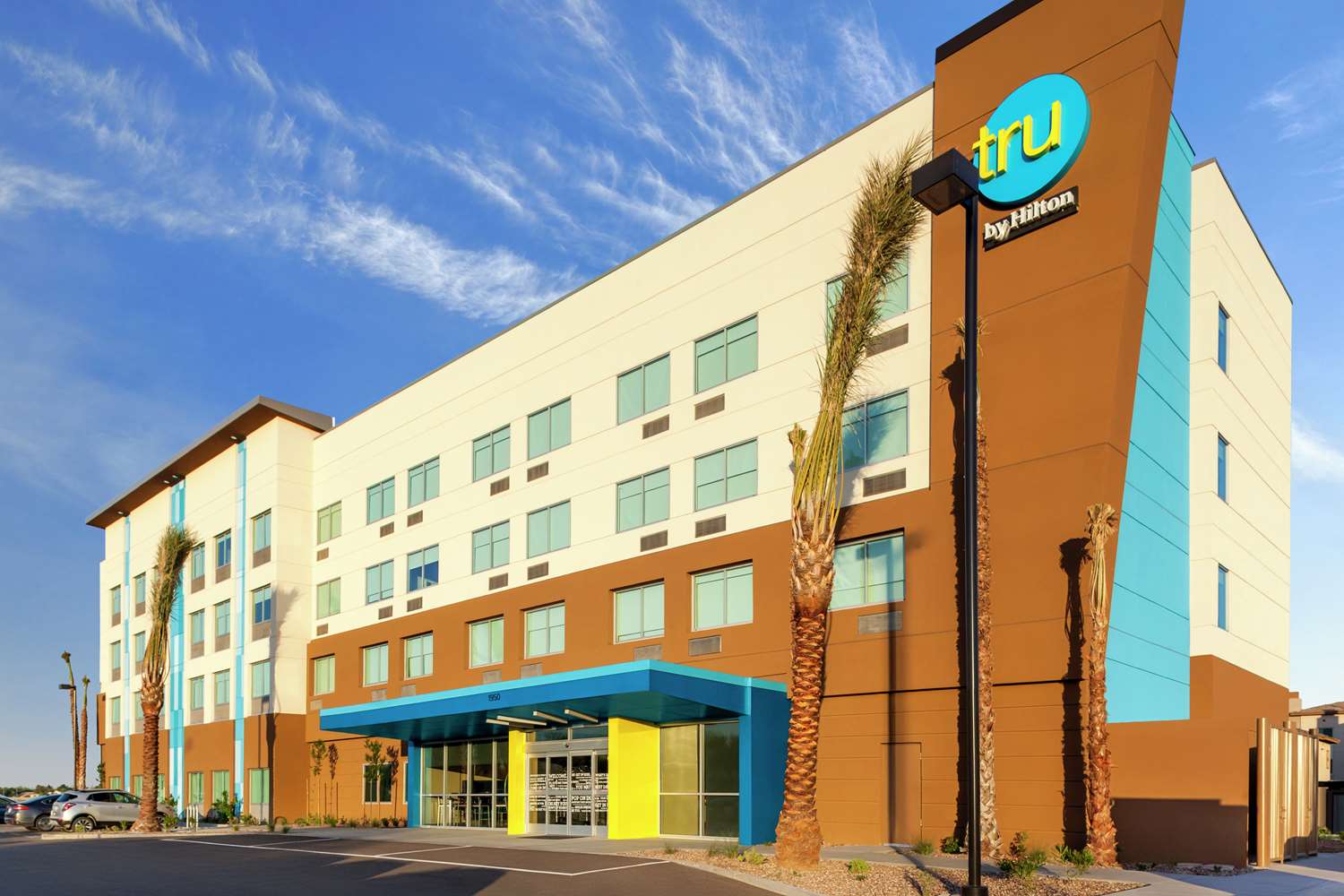Tru By Hilton Gilbert 1