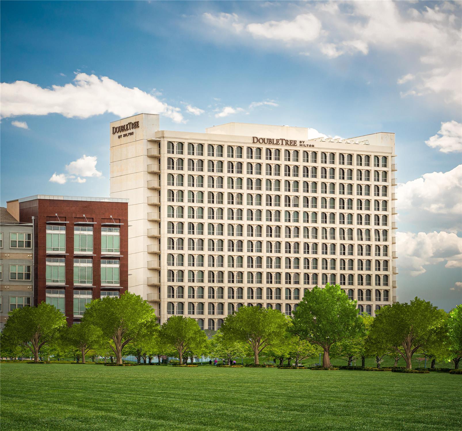 DoubleTree by Hilton Dallas - Market Center 2