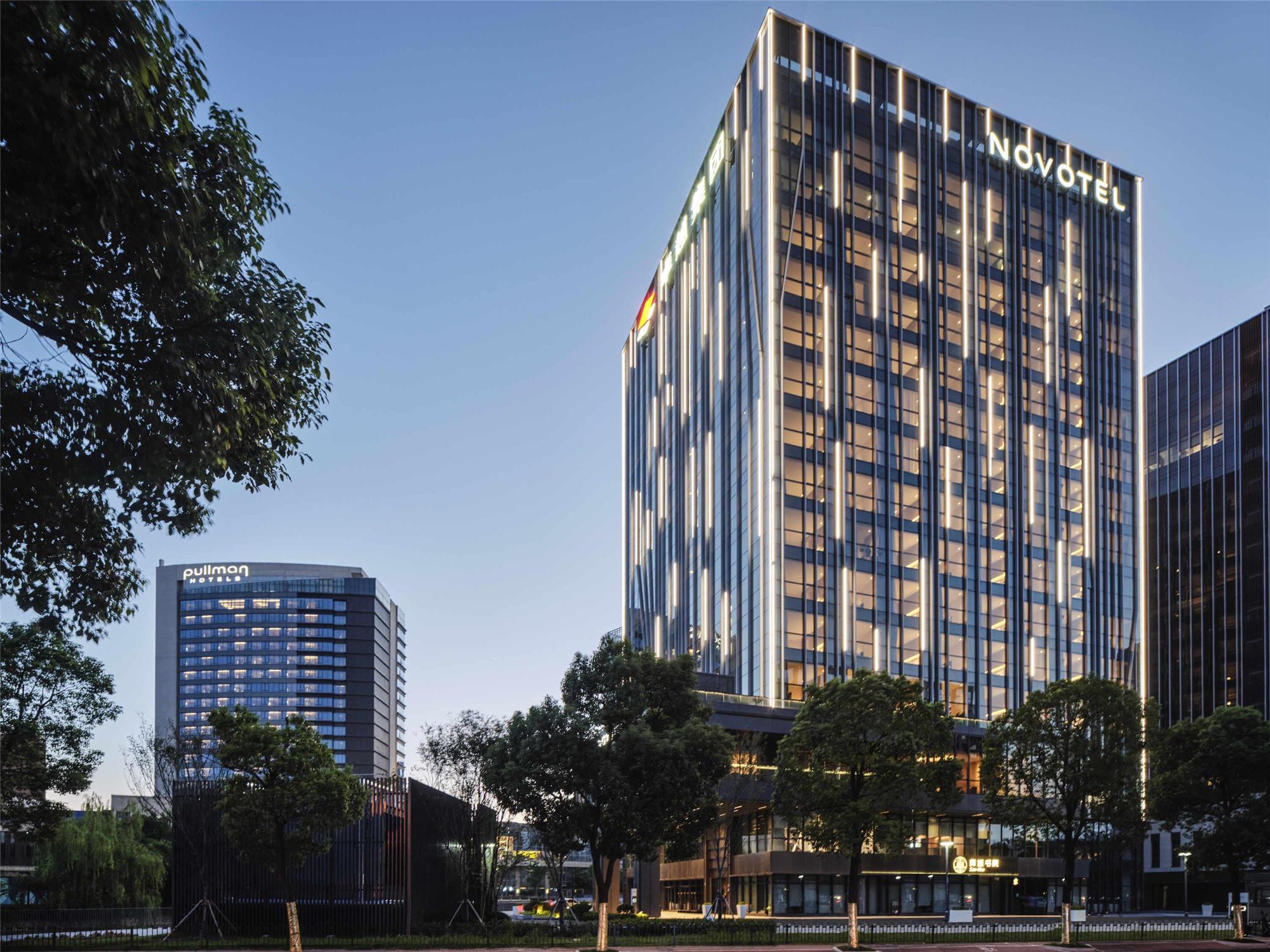 Novotel Shanghai Qingpu Excellence 1