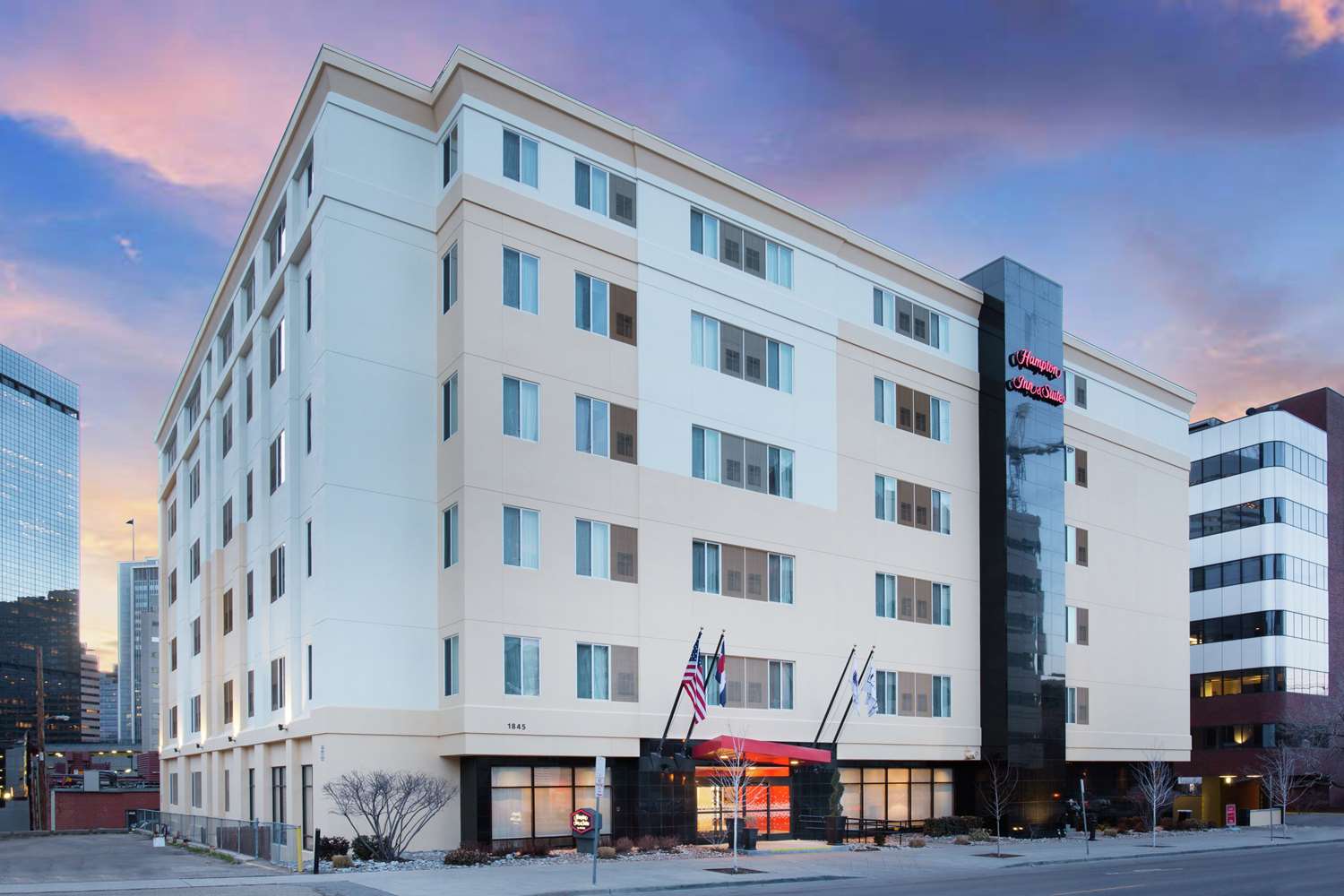 Hampton Inn & Suites Denver-Downtown 1