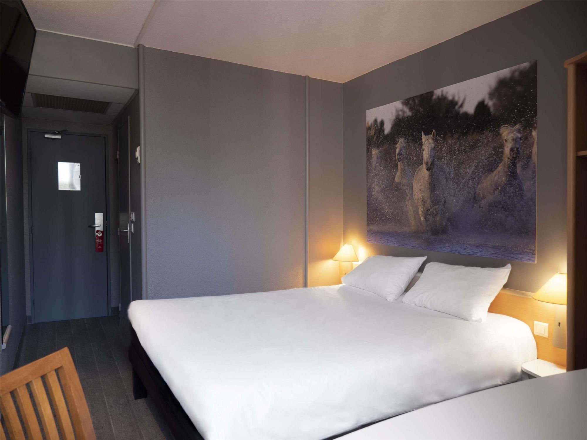 ibis Arles 2