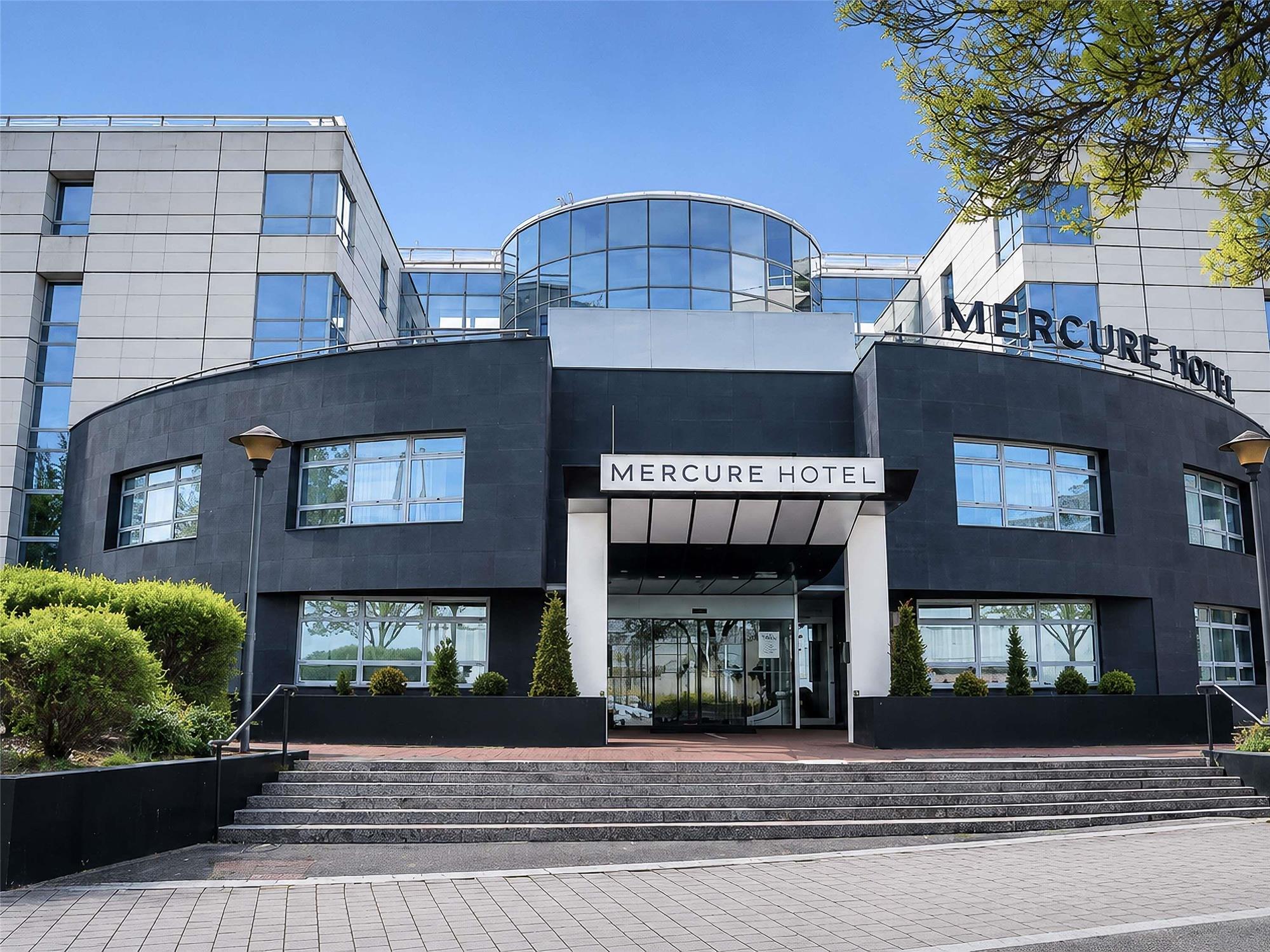 Mercure Paris Massy Gare TGV 2