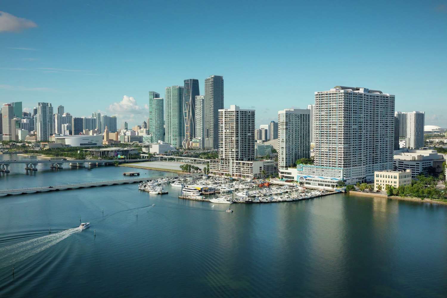 DoubleTree by Hilton Grand Hotel Biscayne Bay 1