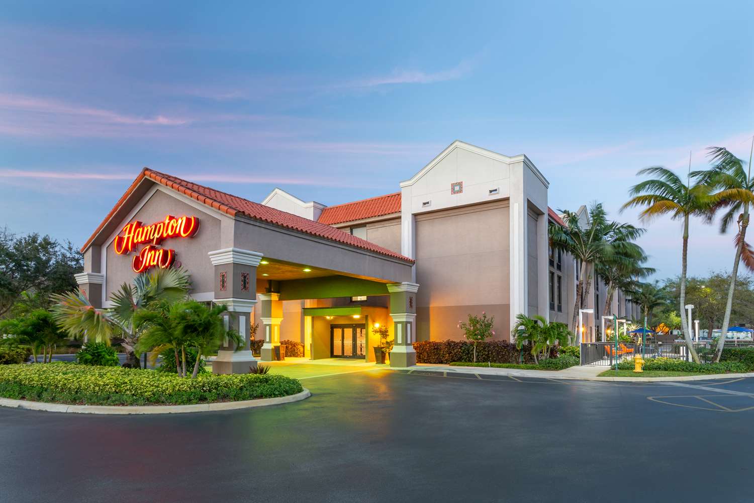 Hampton Inn Ft. Lauderdale-Commercial Blvd. 2