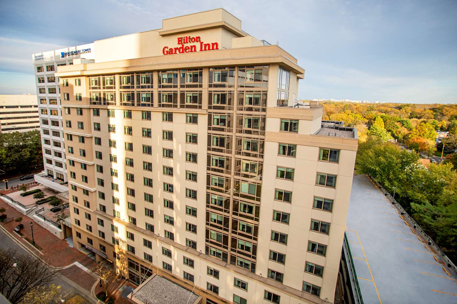 Hilton Garden Inn Bethesda Downtown 2