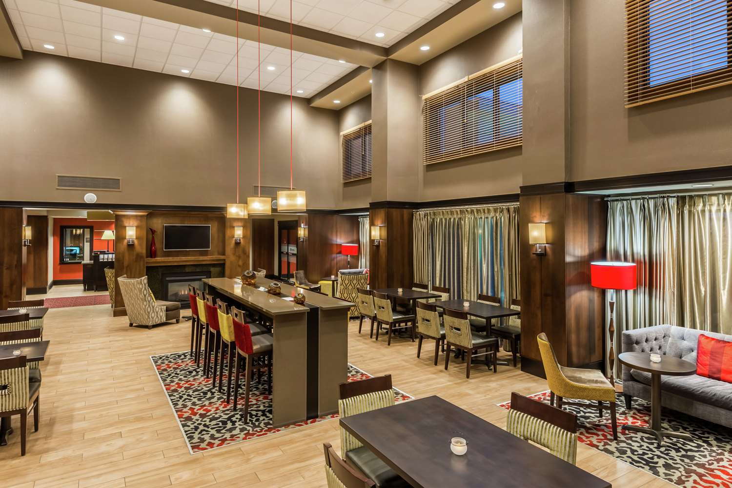 Hampton Inn & Suites Columbus Polaris 2