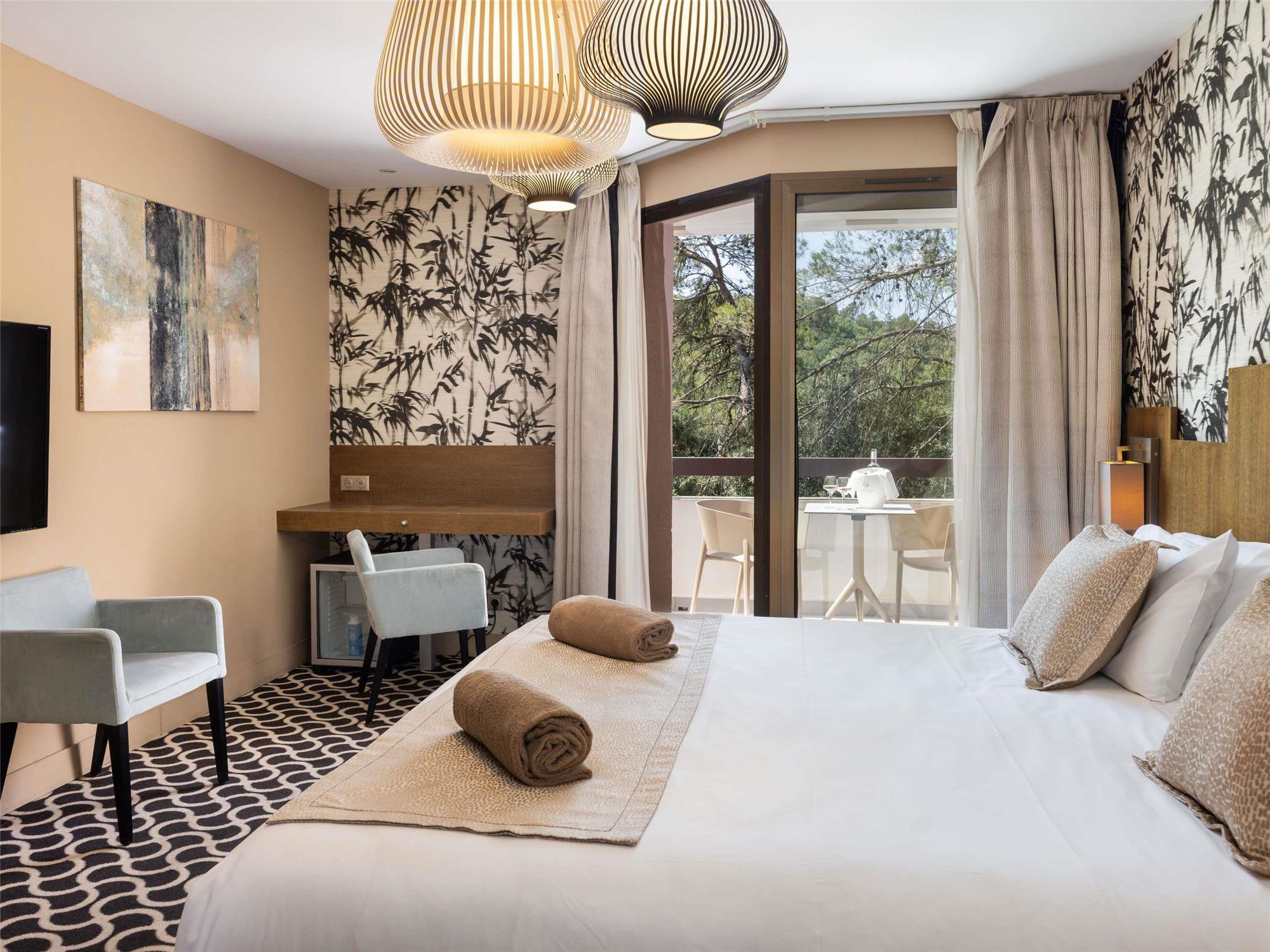 Mercure Brignoles Golf de Barbaroux & Spa 1