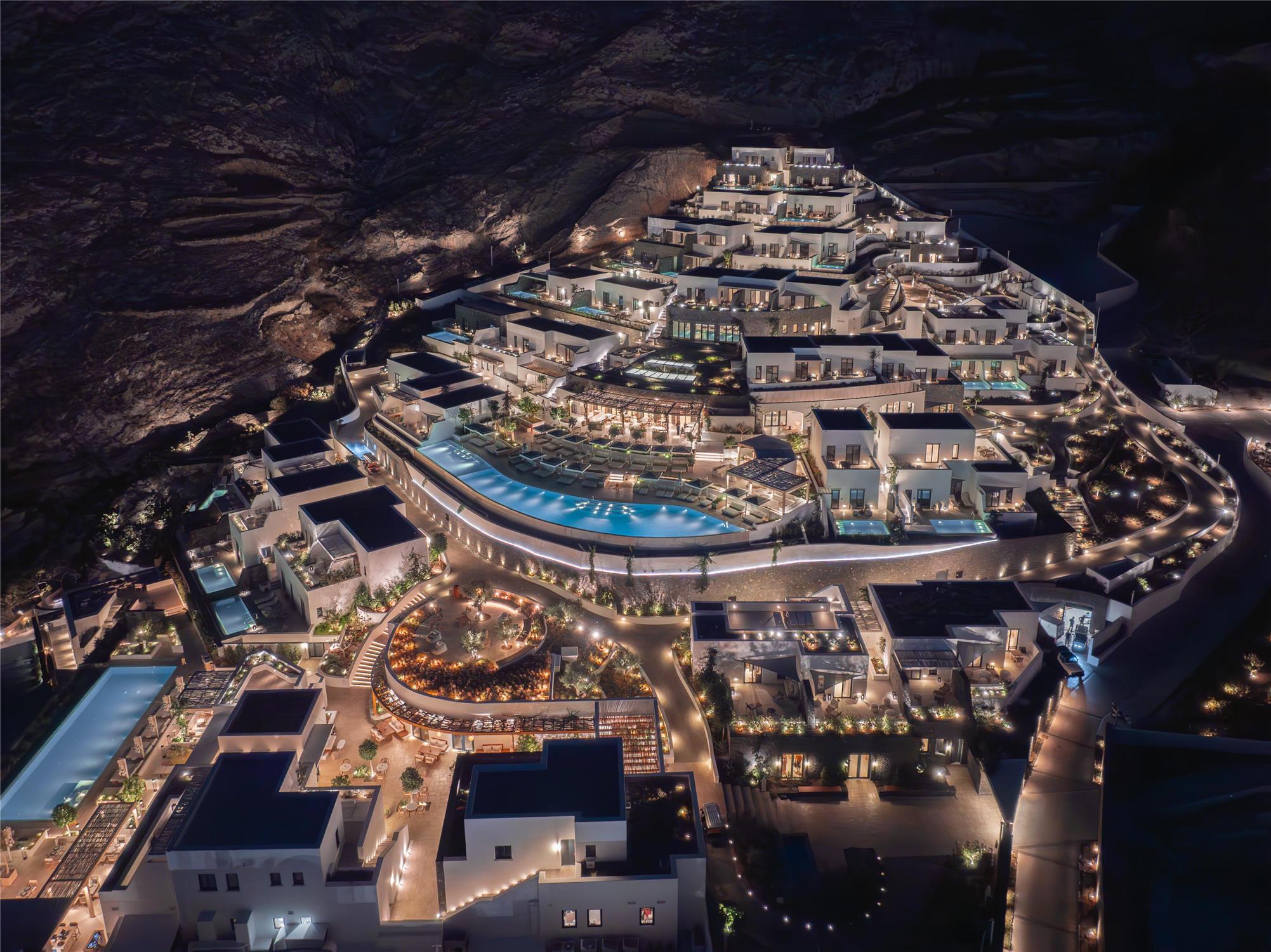 Sandblu Santorini, LXR Hotels & Resorts 2