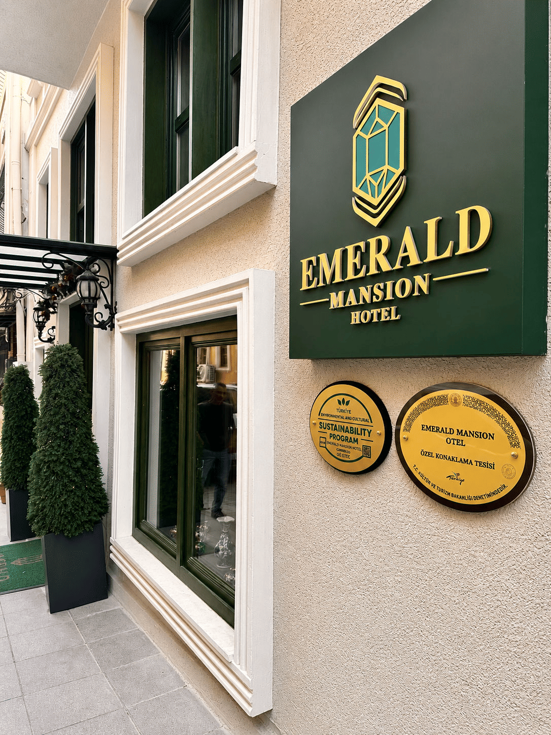 Emerald Mansion Hotel - Special Category 1