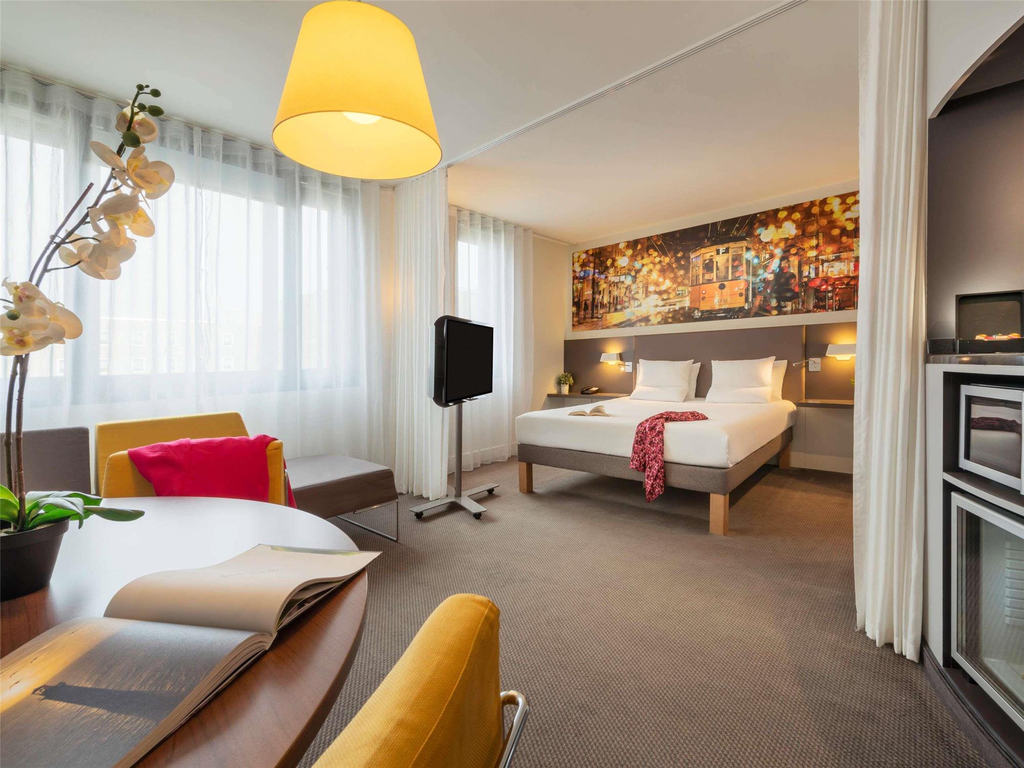 Novotel Suites Paris CDG Airport Villepinte 1