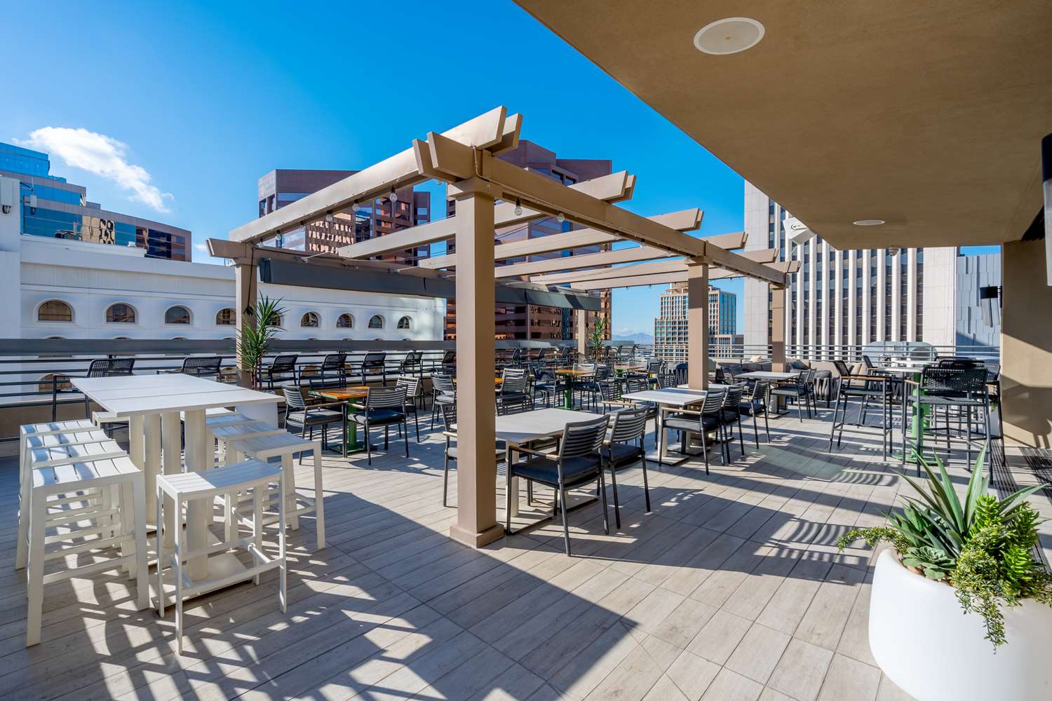 Hilton Garden Inn Phoenix Downtown 1
