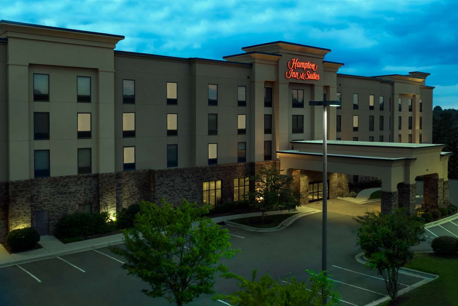 Hampton Inn & Suites Winston-Salem/University Area, NC 2