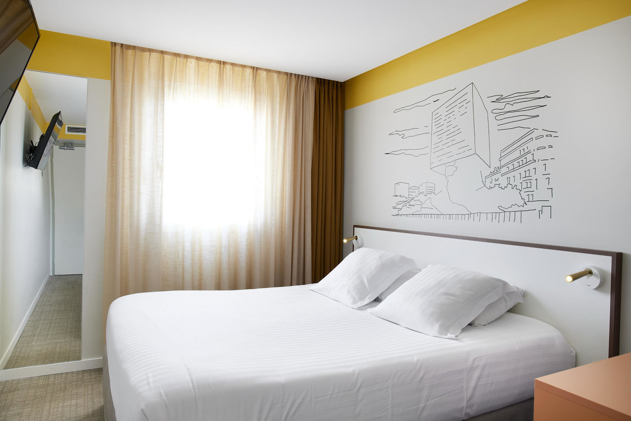 Hotel du Pin Nice Port by Soniho 1