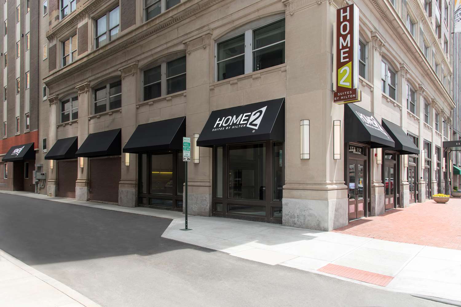 Home2 Suites by Hilton Indianapolis Downtown Indianapolis 1