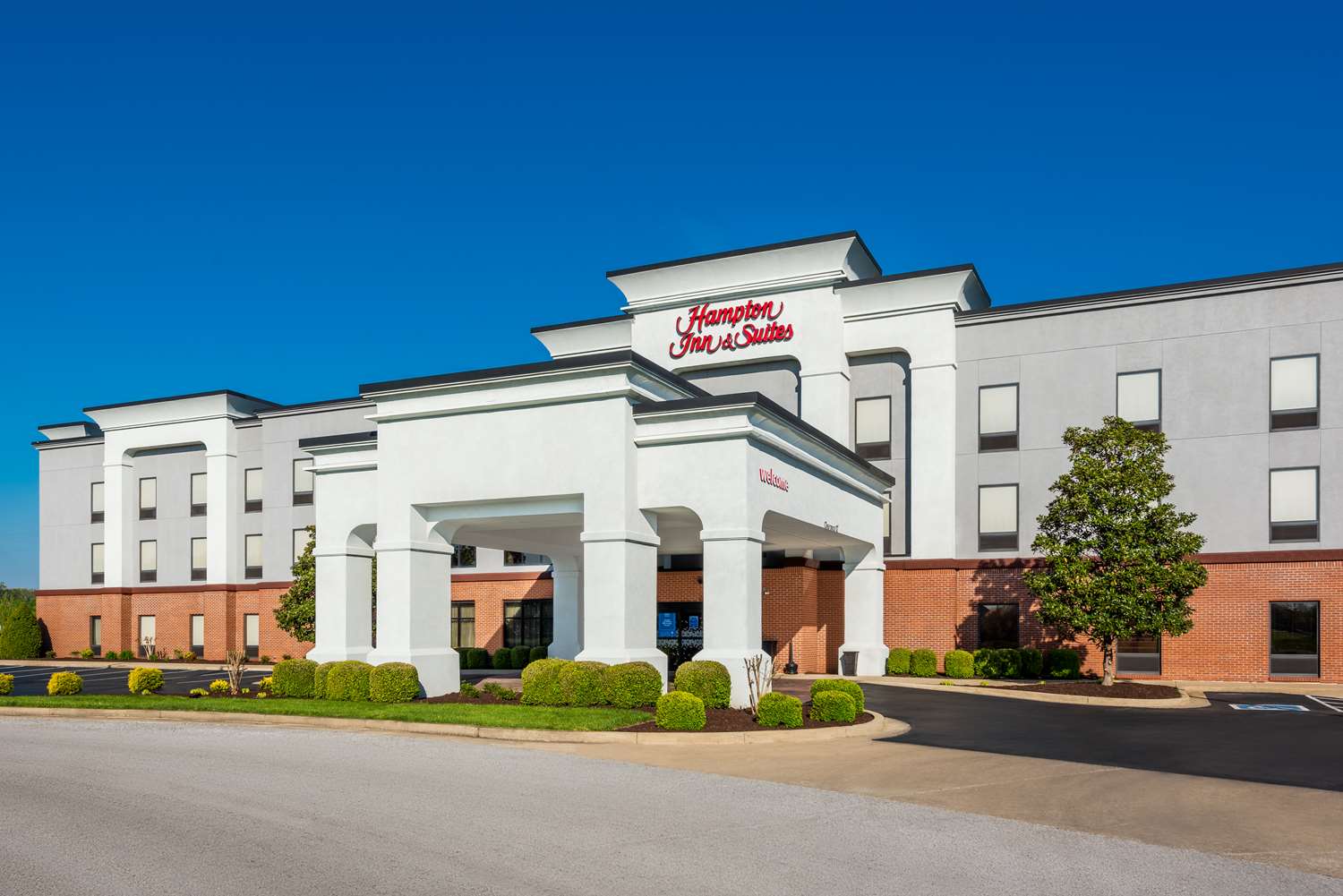 Hampton Inn & Suites Hopkinsville 1