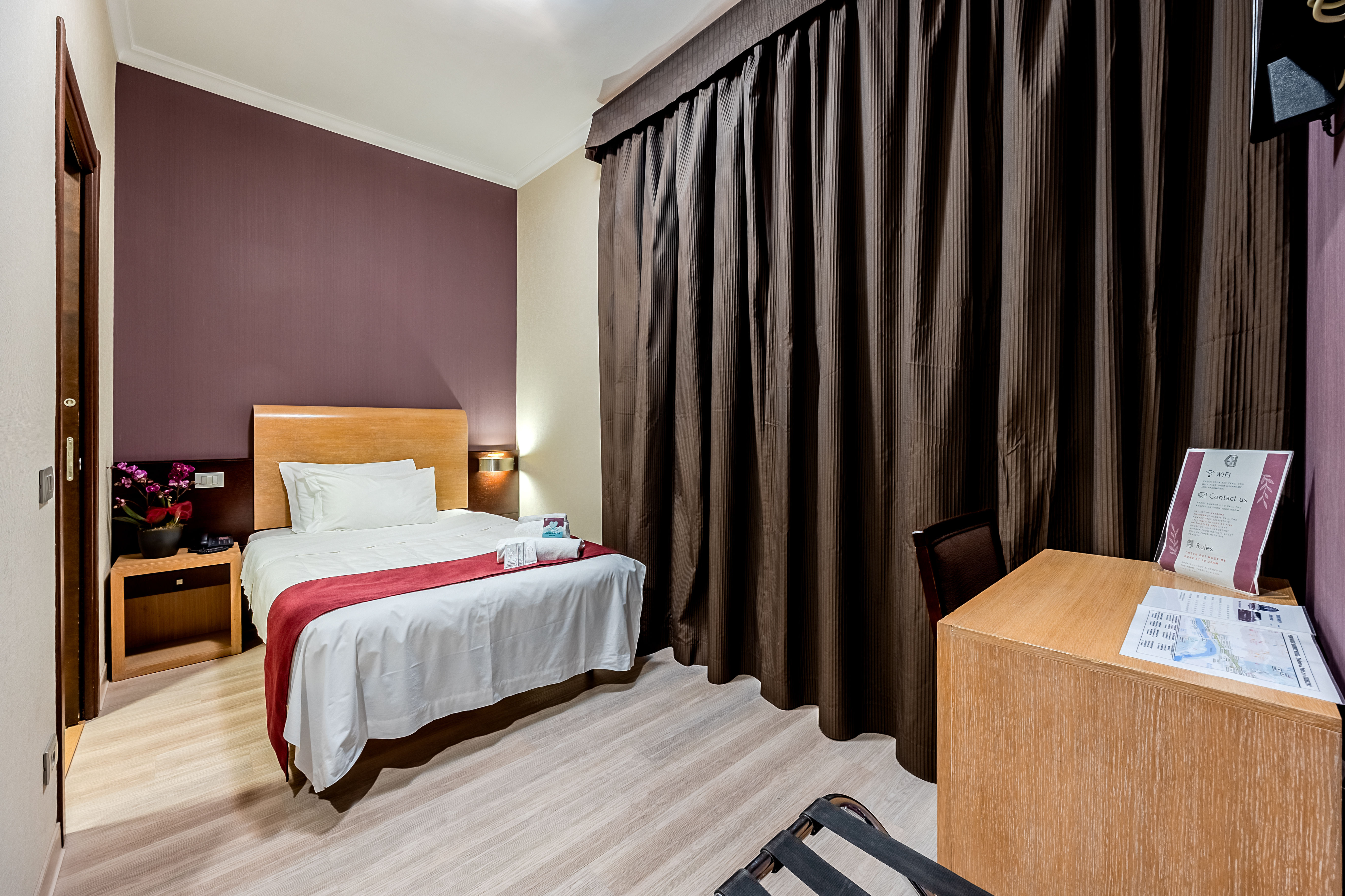 Single Superior French Bed