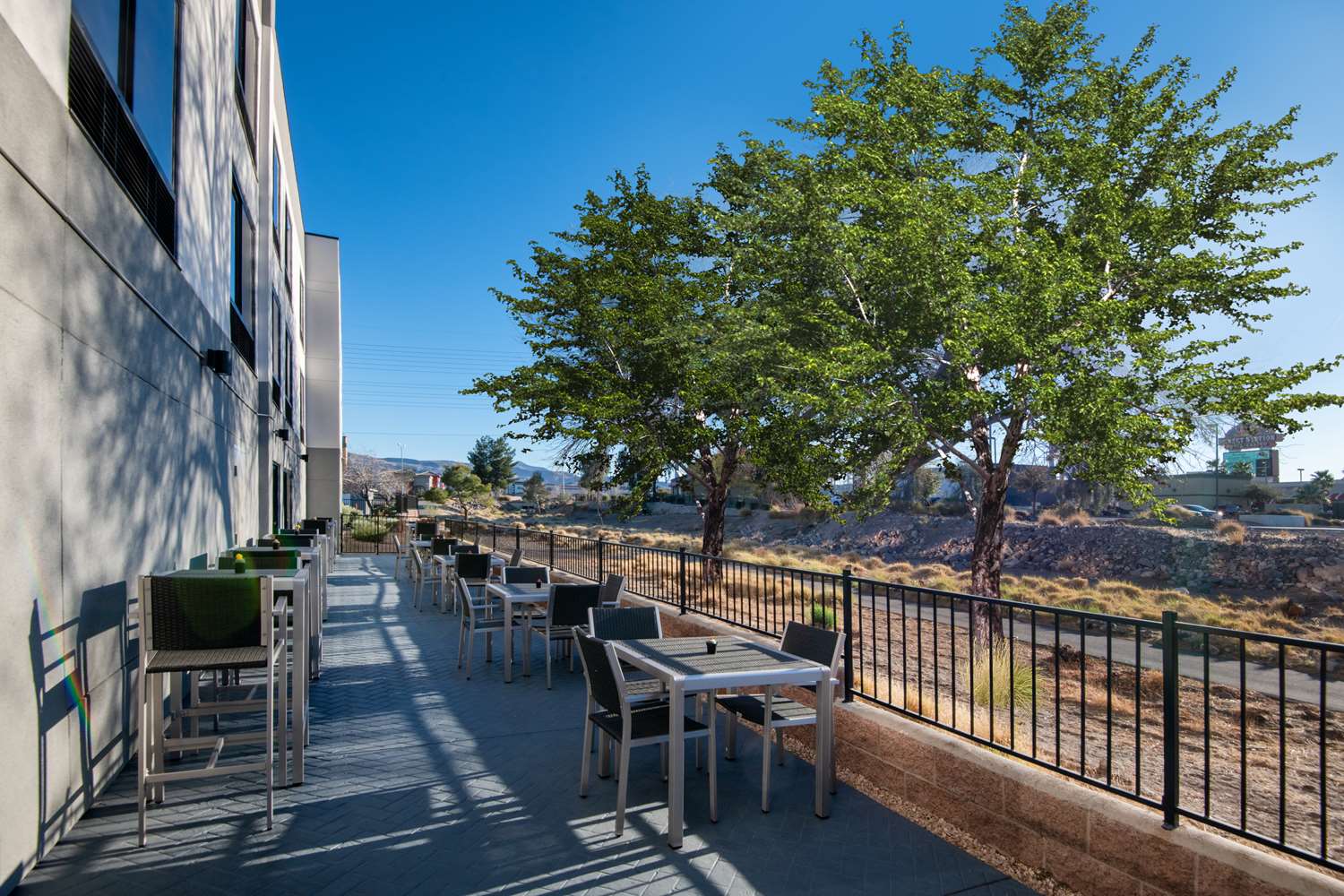 Hampton Inn & Suites Las Vegas-Henderson 2