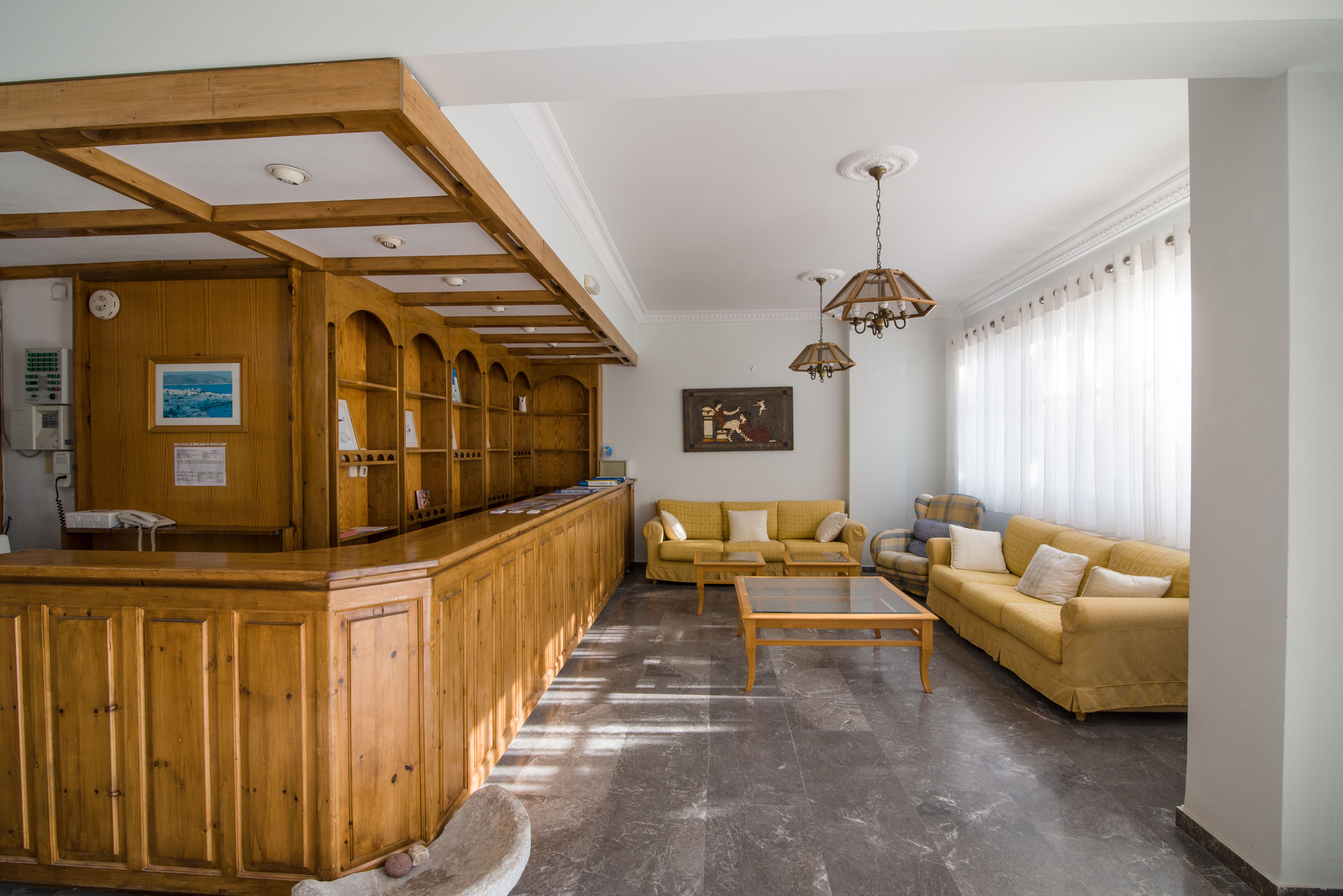 Kamari Blue Boutique Hotel 2