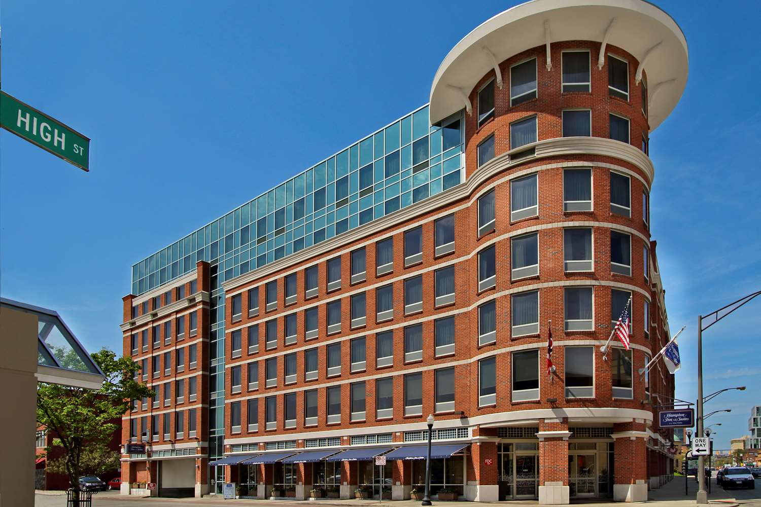 Hampton Inn & Suites Columbus-Downtown 2