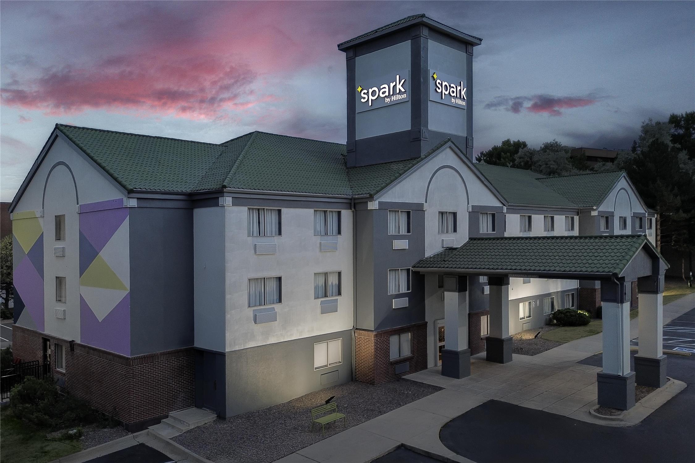 Spark by Hilton Lakewood Denver Southwest 1