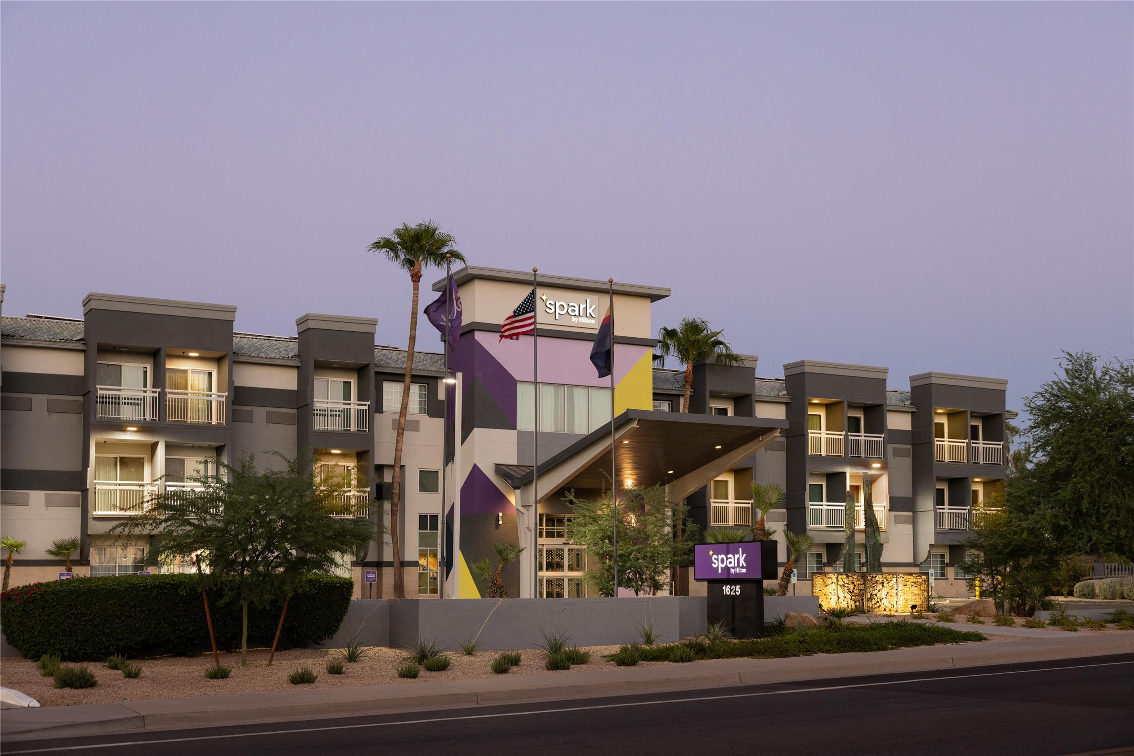 Spark by Hilton Phoenix Tempe Airport 1