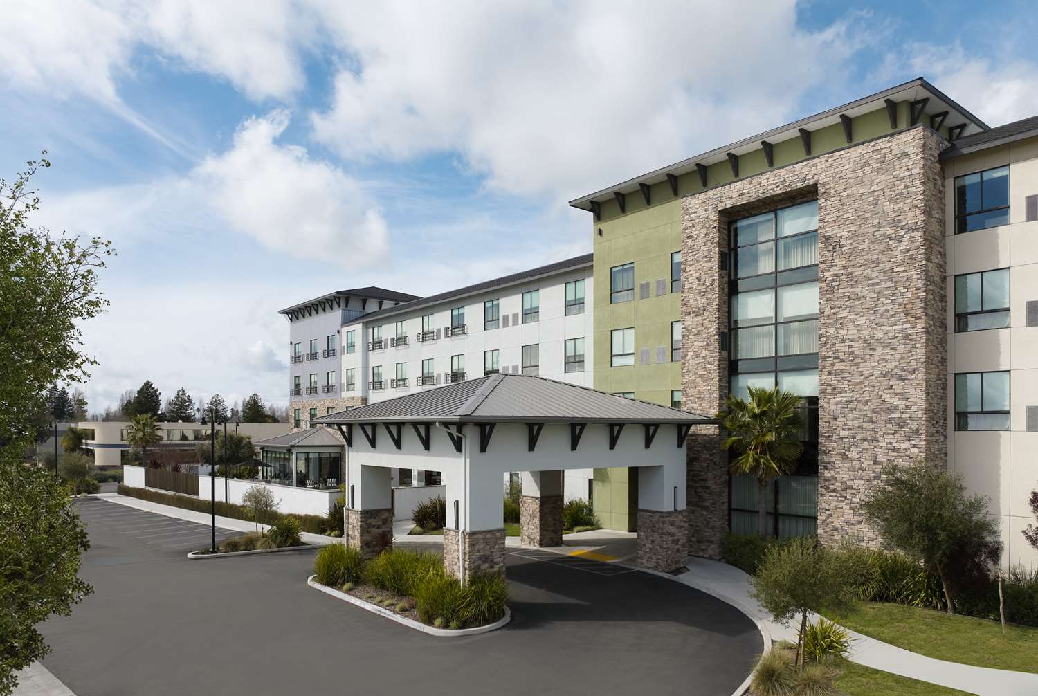 Hotel Centro Sonoma Wine Country, Tapestry Collection Hilton 2