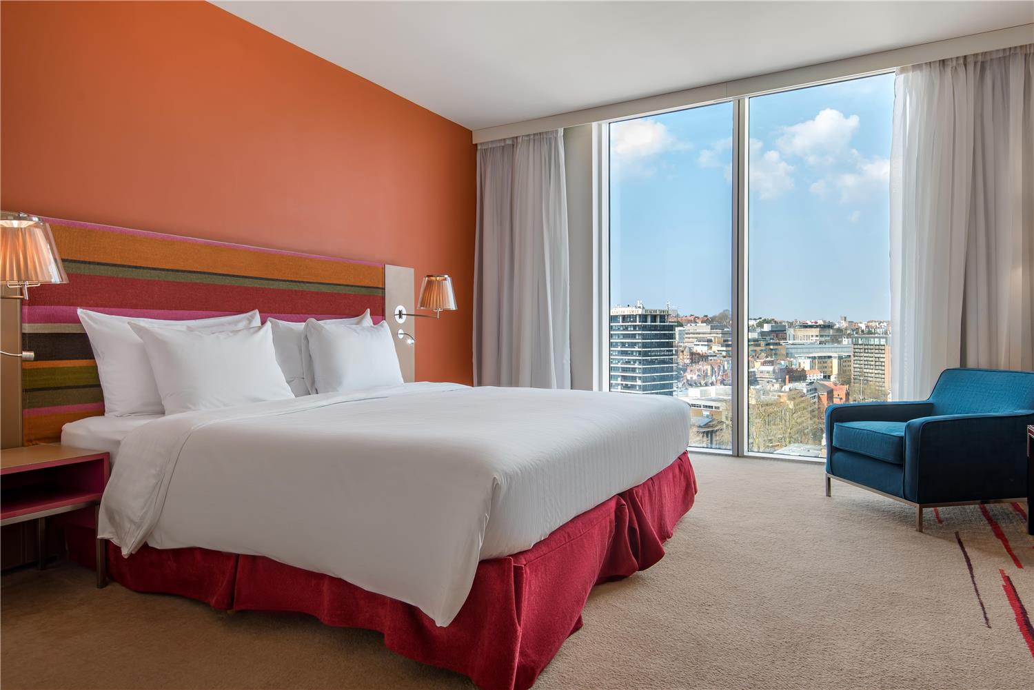 Superior habitación con vista ciudad