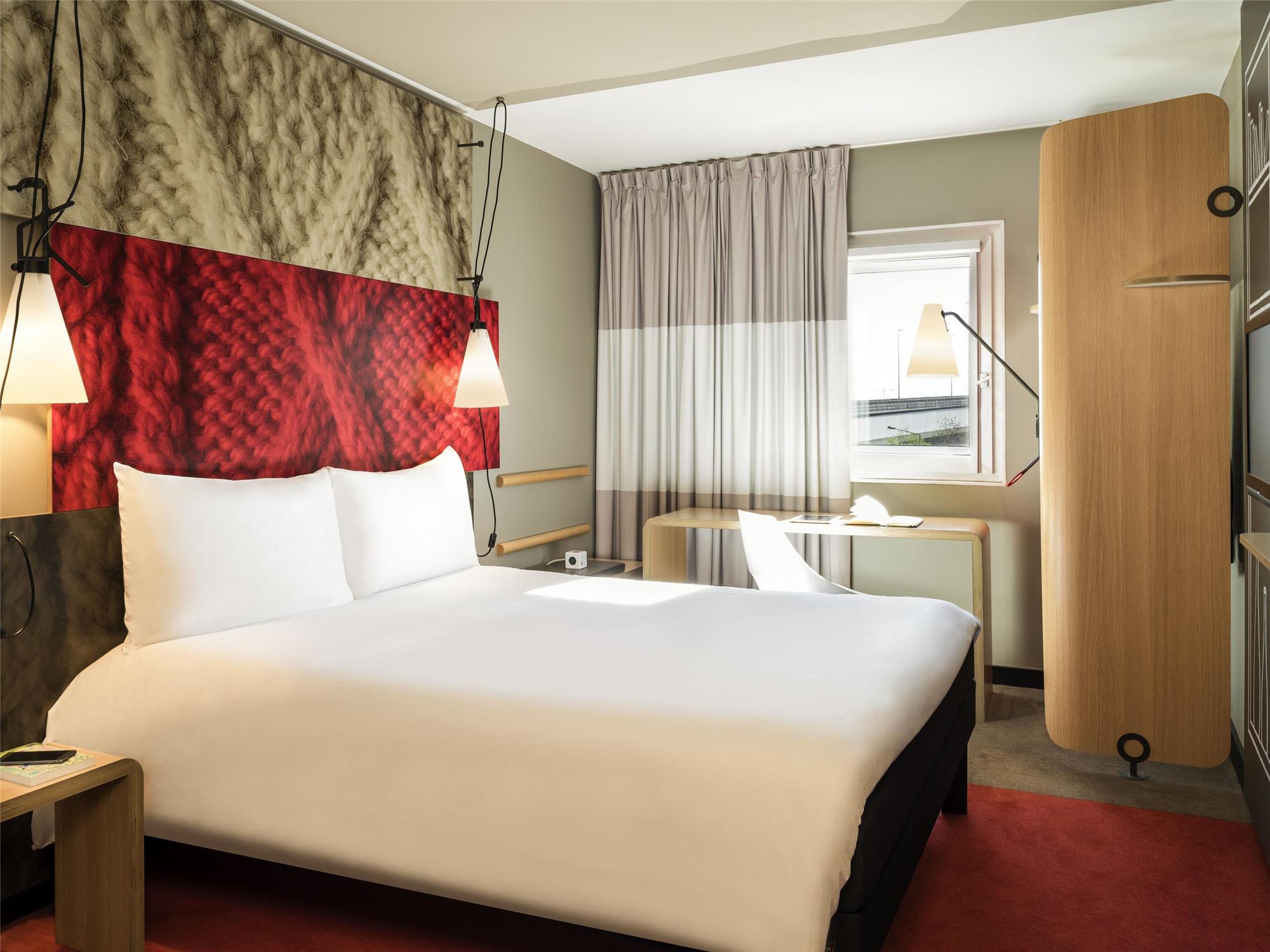 ibis Paris Saint-Denis Stade Sud 1