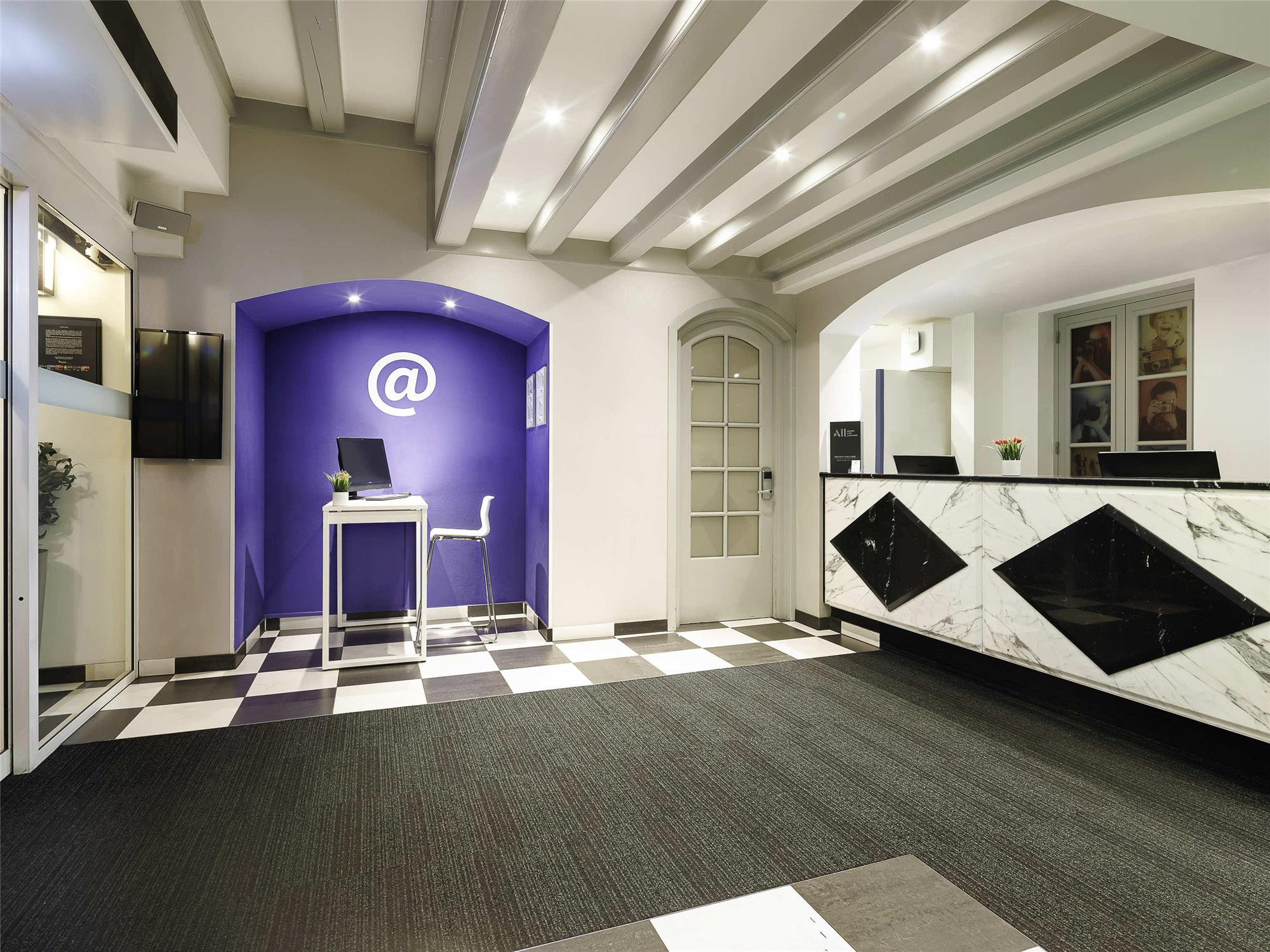 ibis Styles Amsterdam Central Station 2