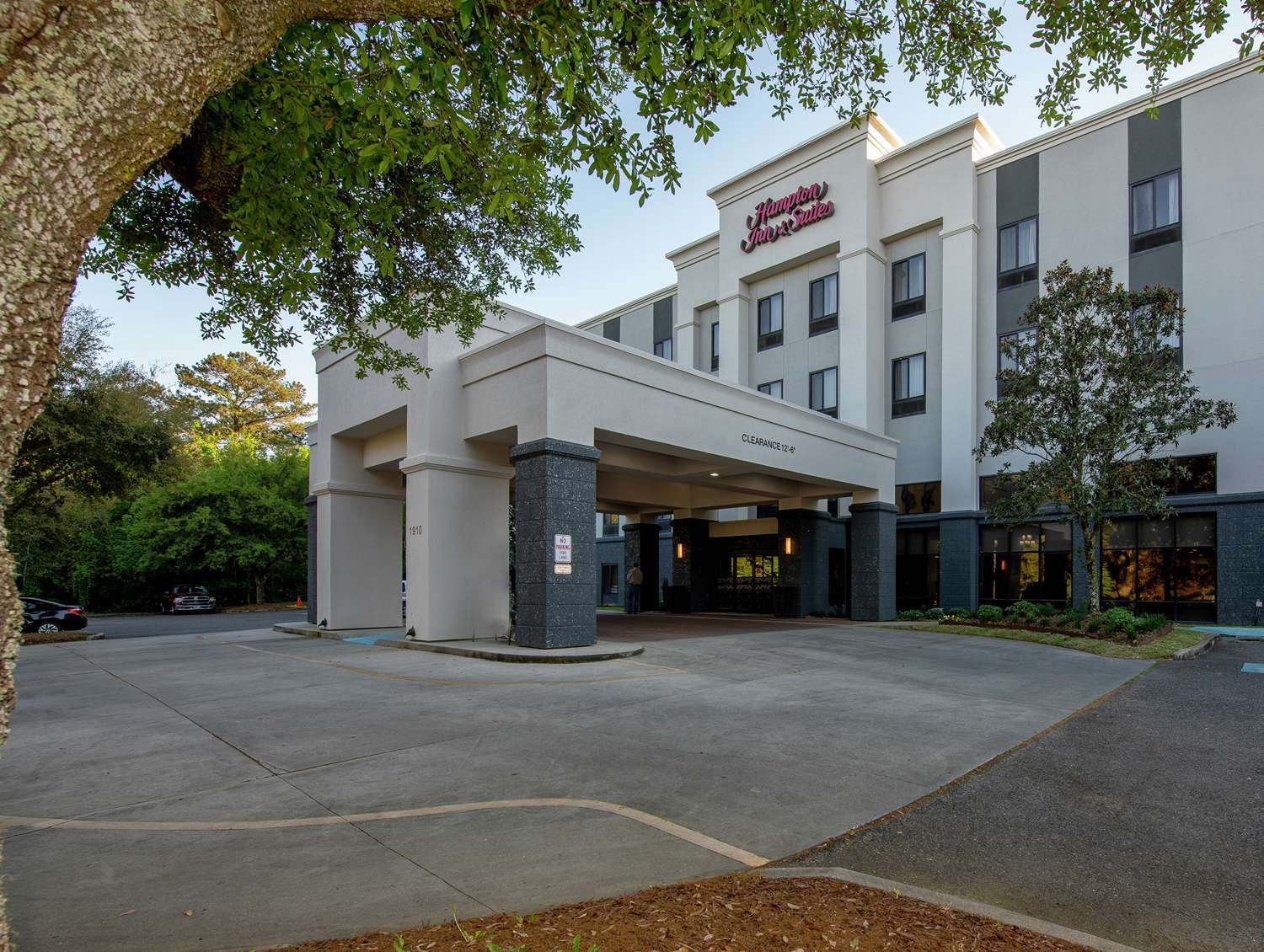 Hampton Inn & Suites Lafayette 2