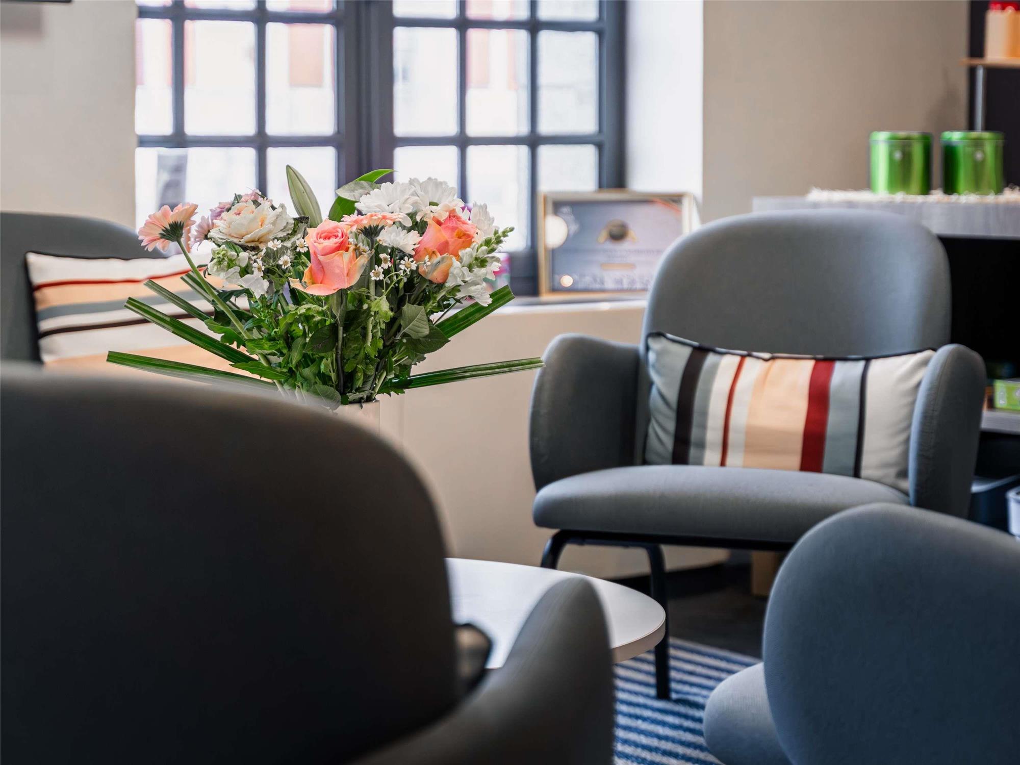 ibis Styles Vannes Gare Centre 2