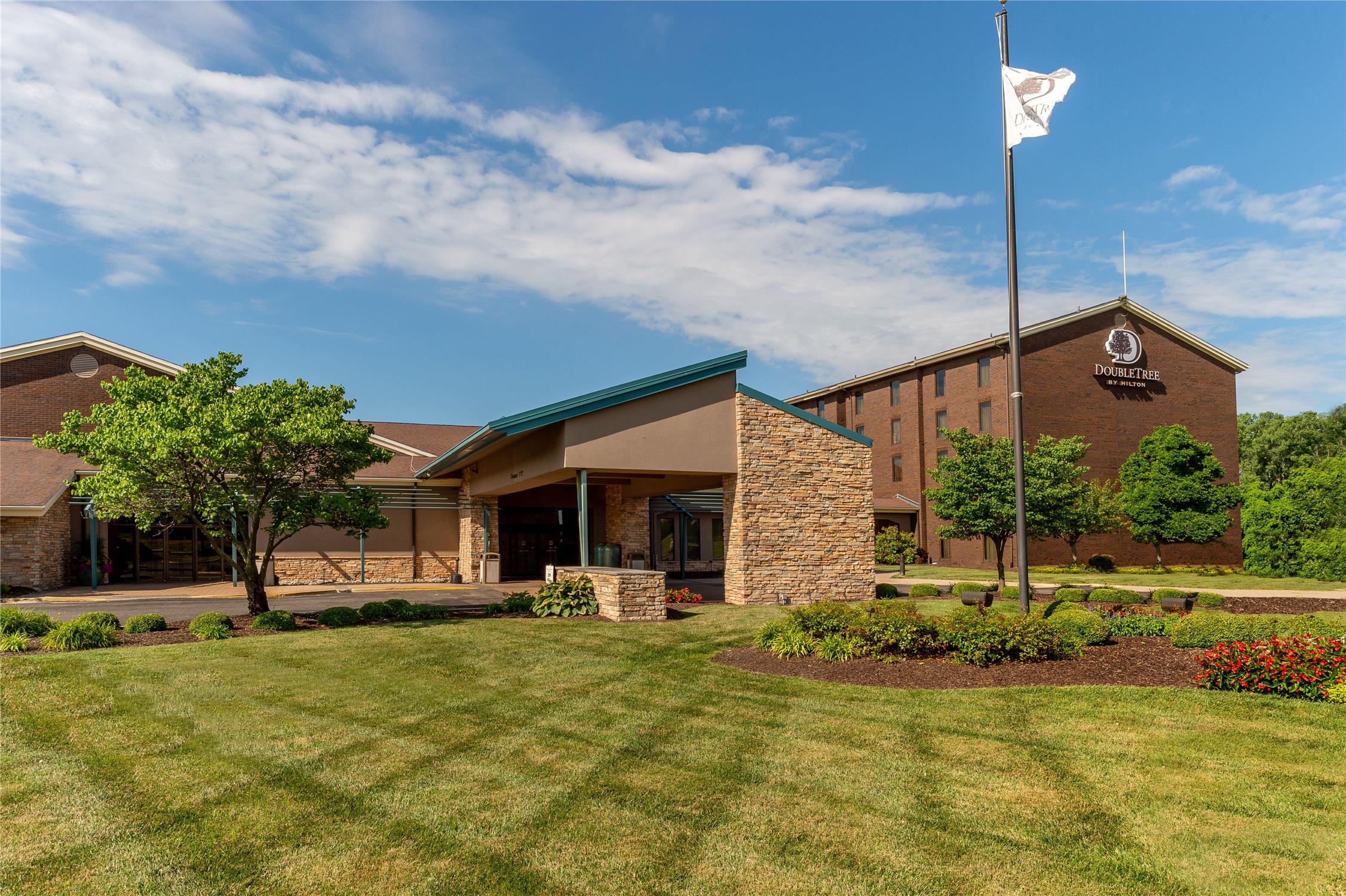 DoubleTree by Hilton Collinsville - St. Louis 1
