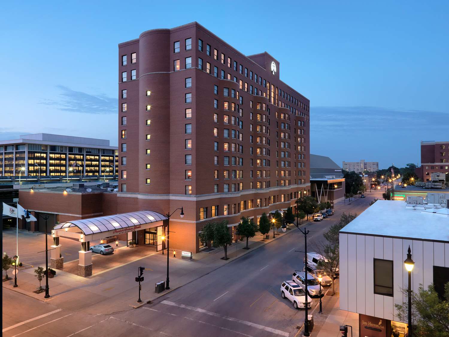 President Abraham Lincoln Springfield - DoubleTree by Hilton 1