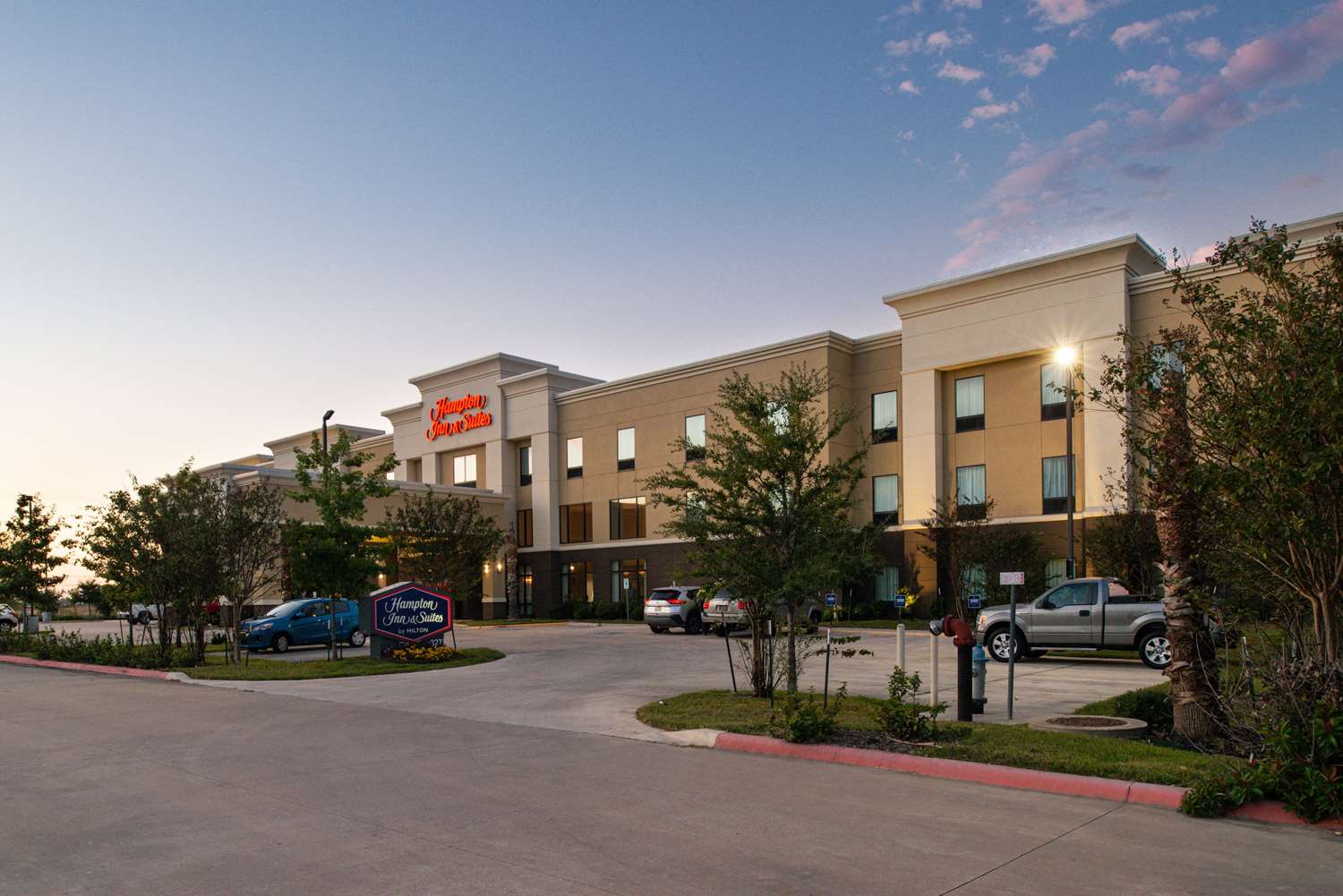 Hampton Inn and Suites Hutto 1