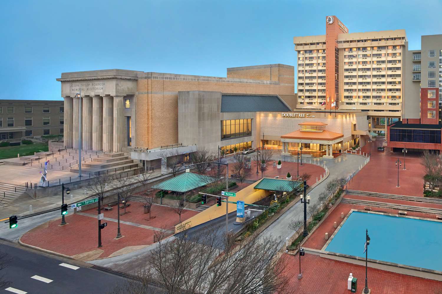 DoubleTree by Hilton Little Rock 1