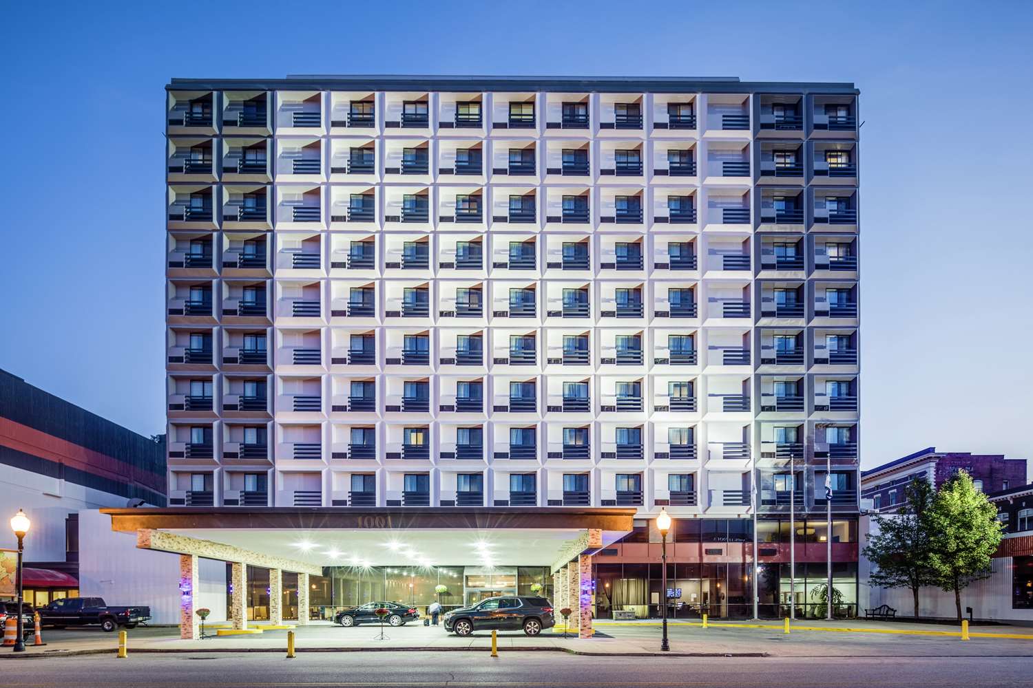 DoubleTree by Hilton Huntington, WV 2