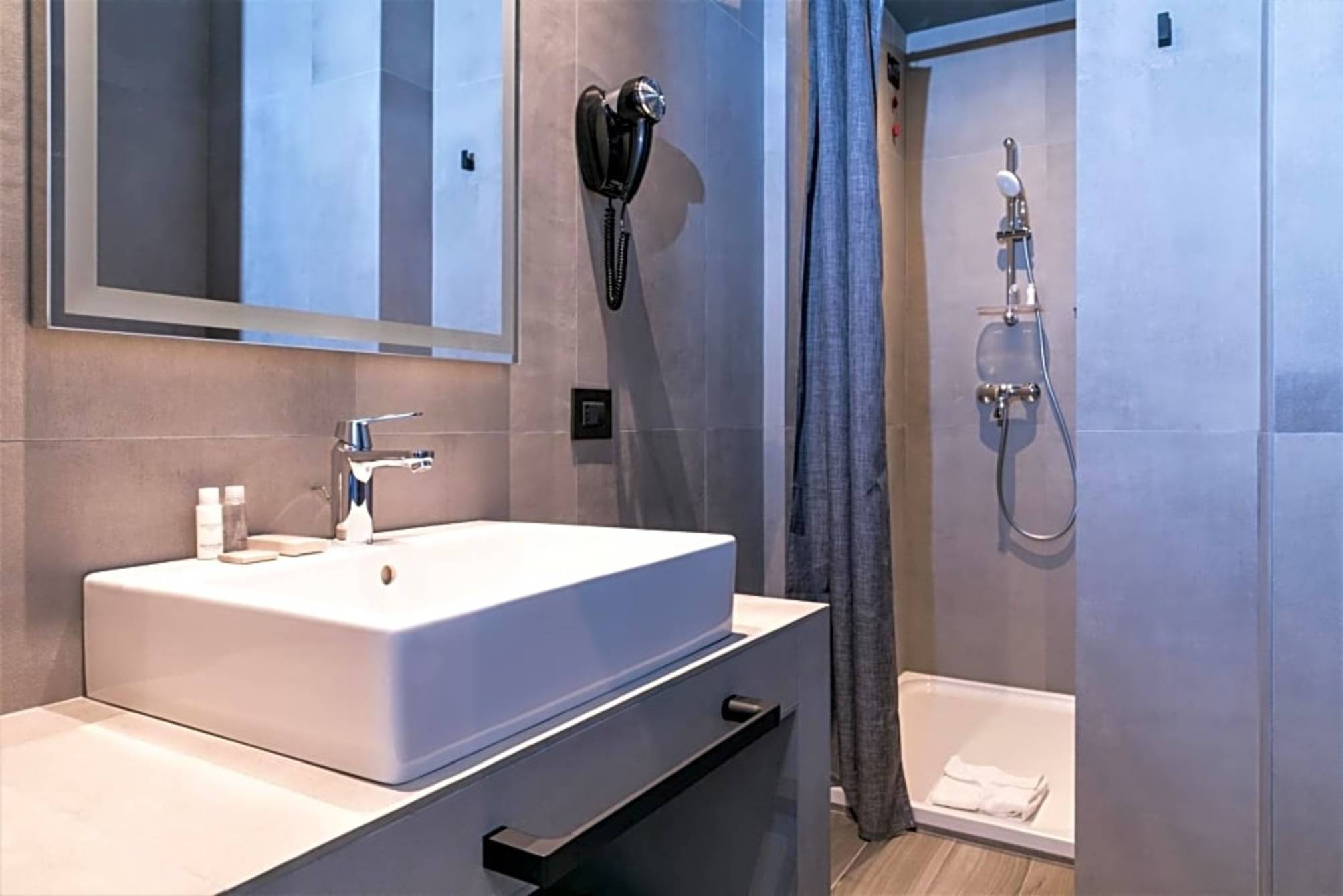 Quad Room