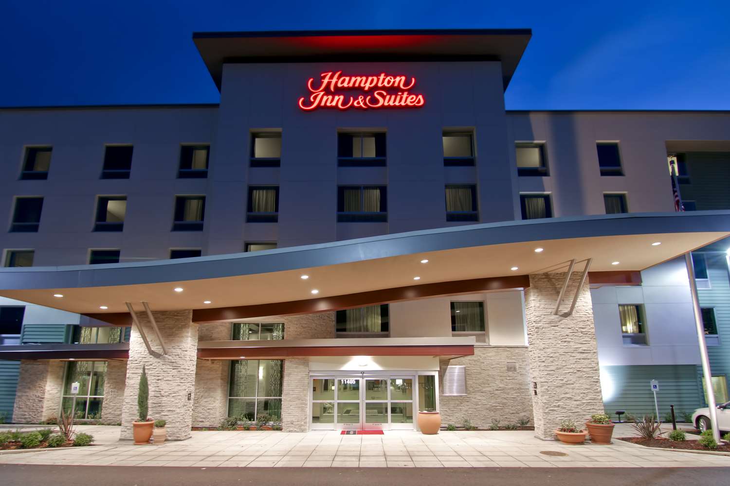 Hampton Inn & Suites Bellevue Downtown/Seattle 2