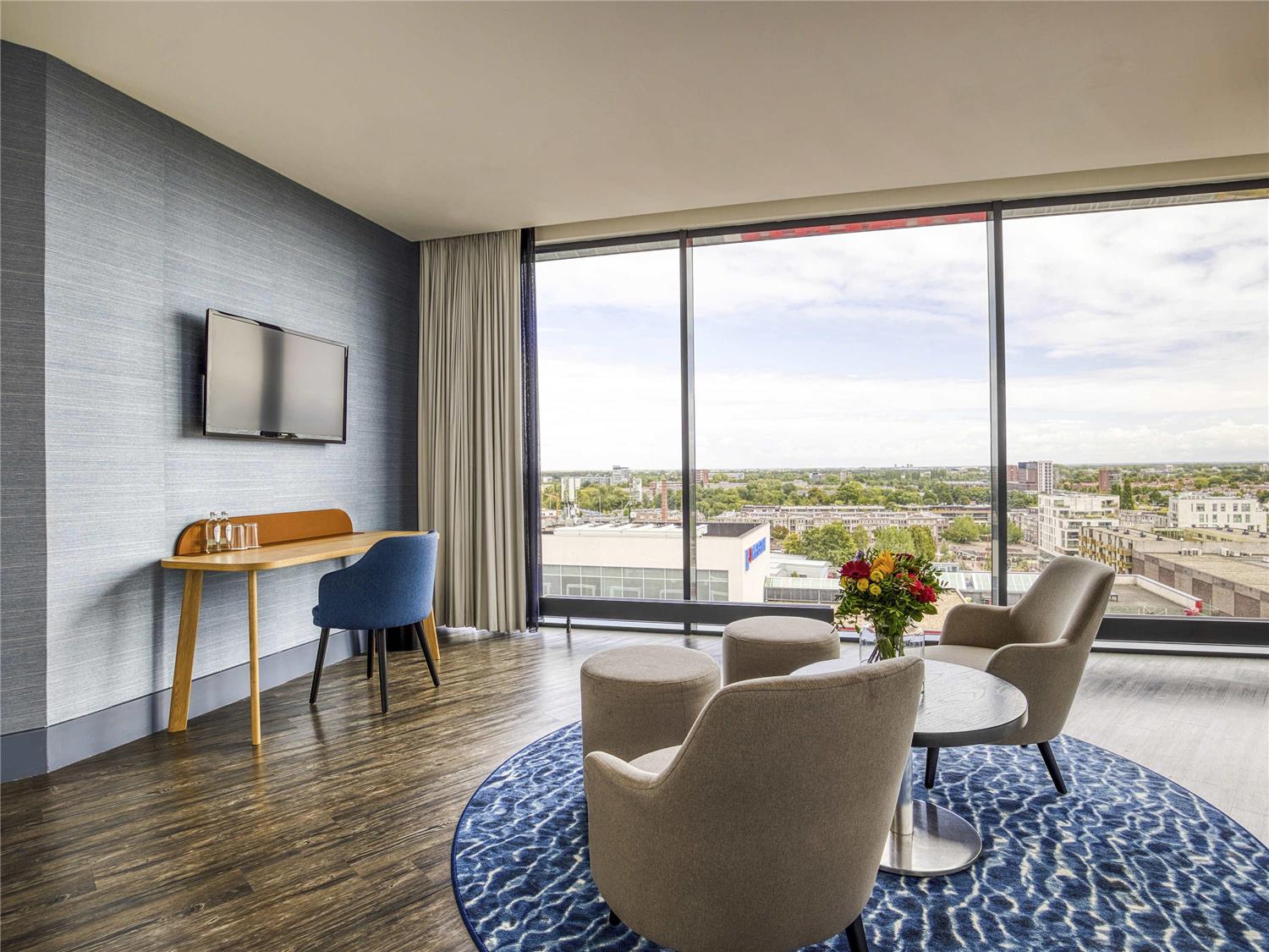 Deluxe suite